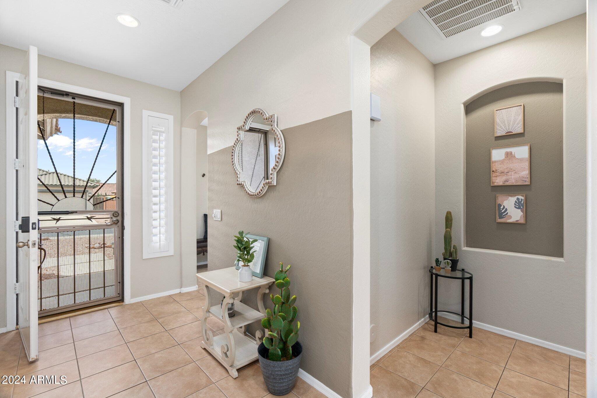 7640 E GLOBEMALLOW Lane