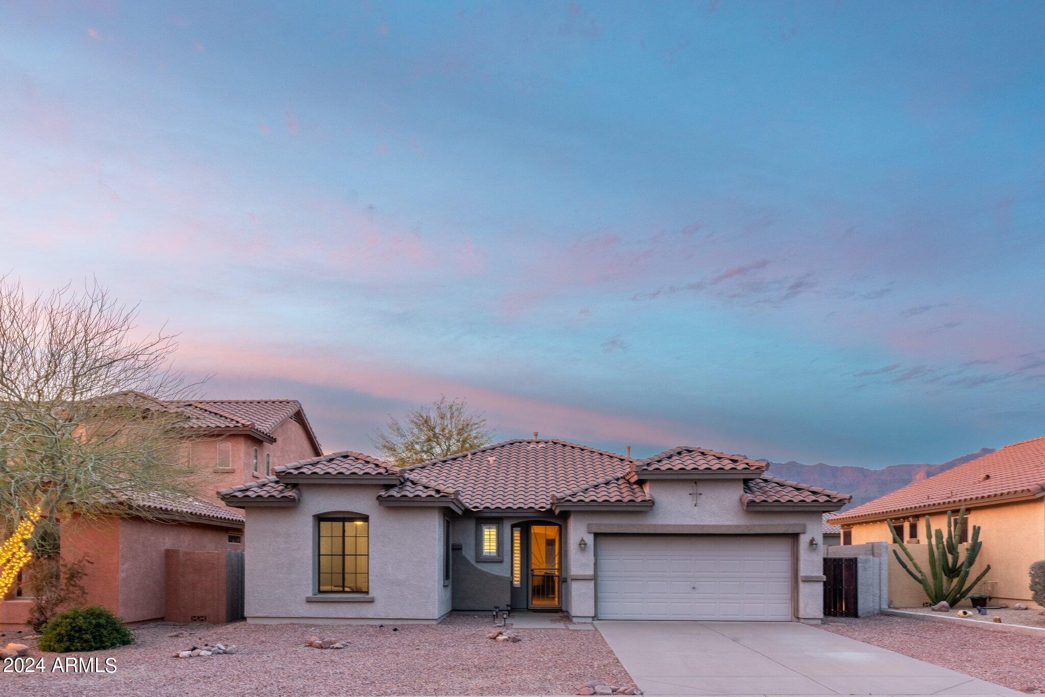 7640 E GLOBEMALLOW Lane