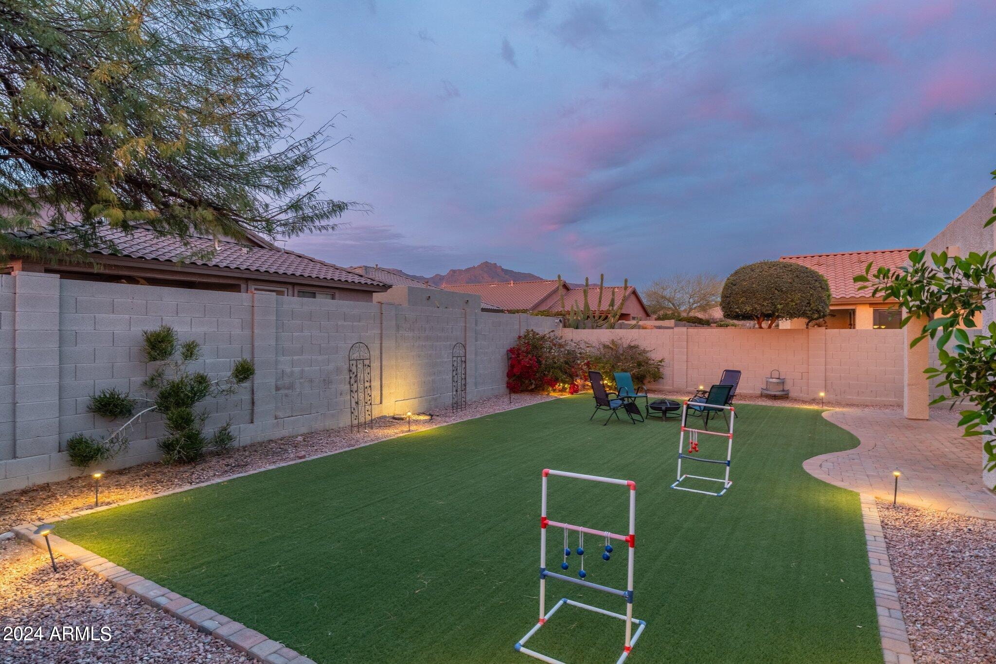 7640 E GLOBEMALLOW Lane