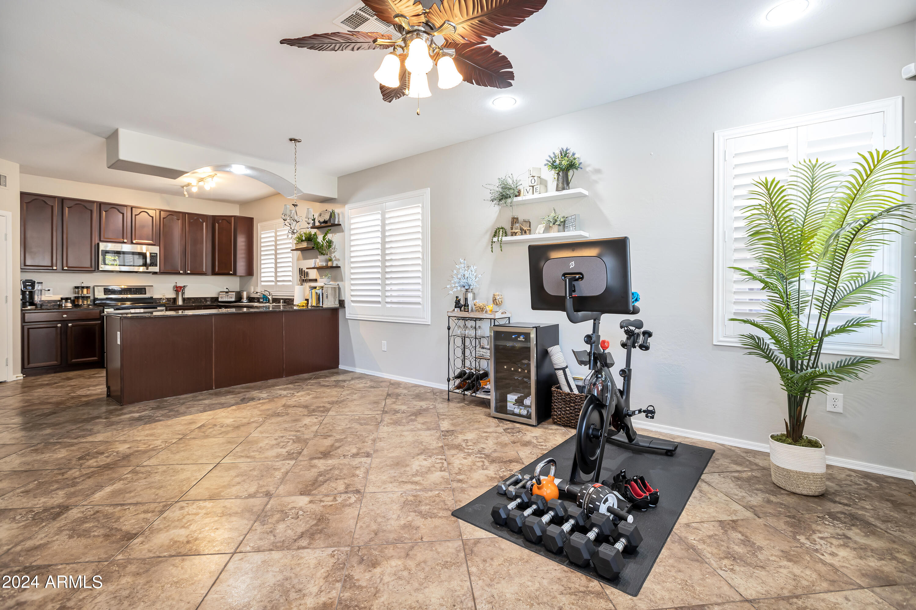 3004 W PERDIDO Way