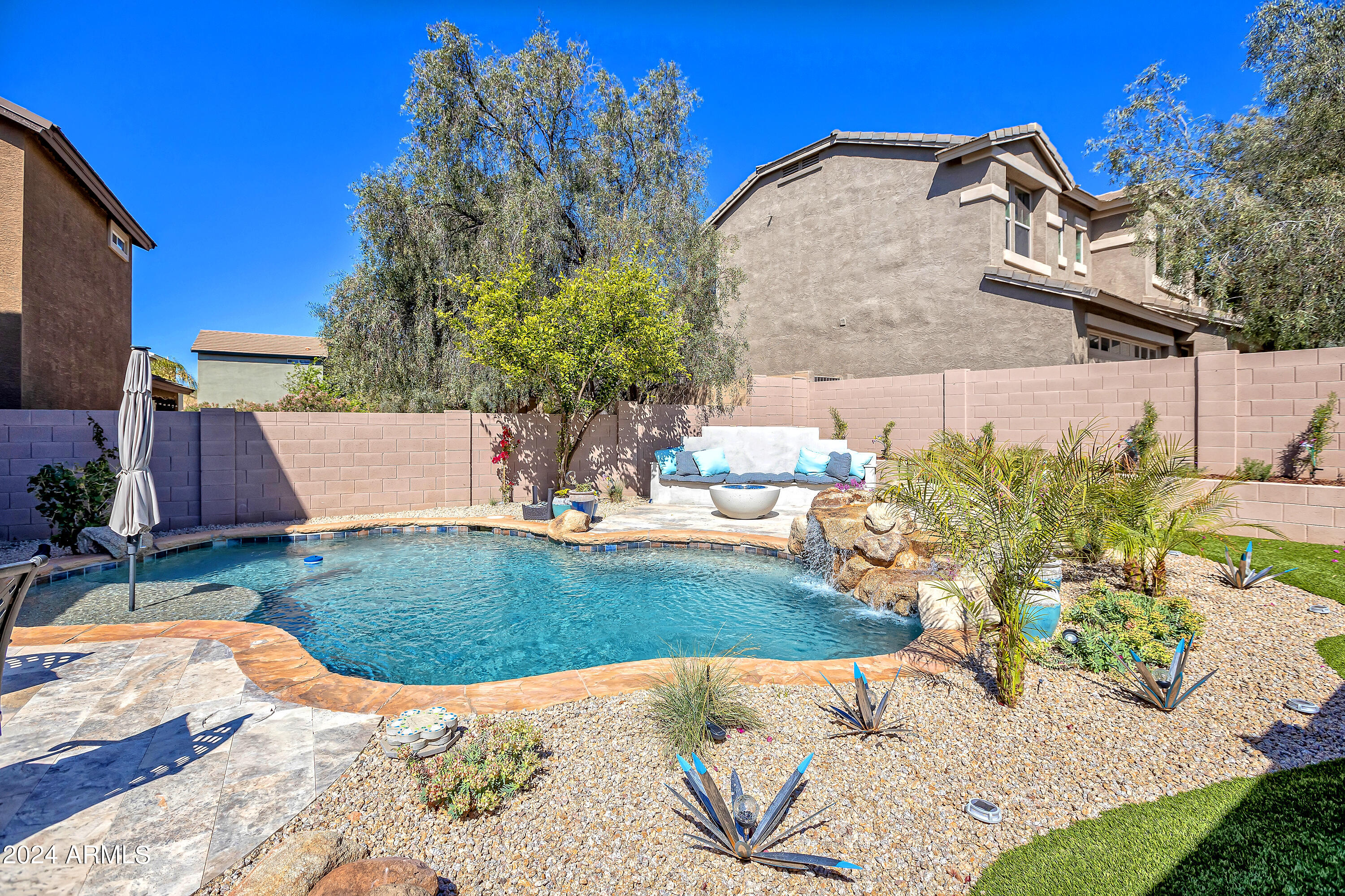 3004 W PERDIDO Way
