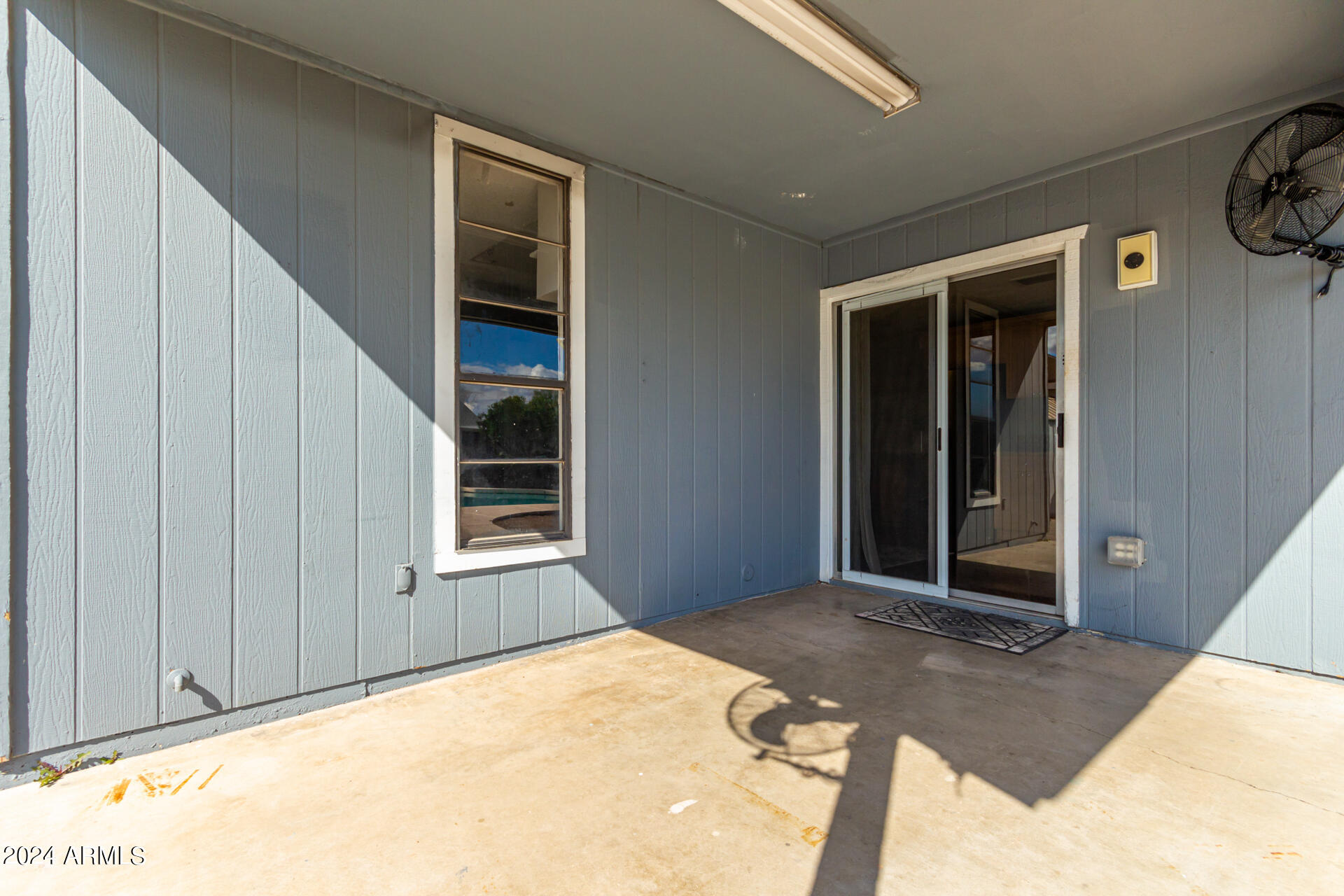 1311 W TONOPAH Drive