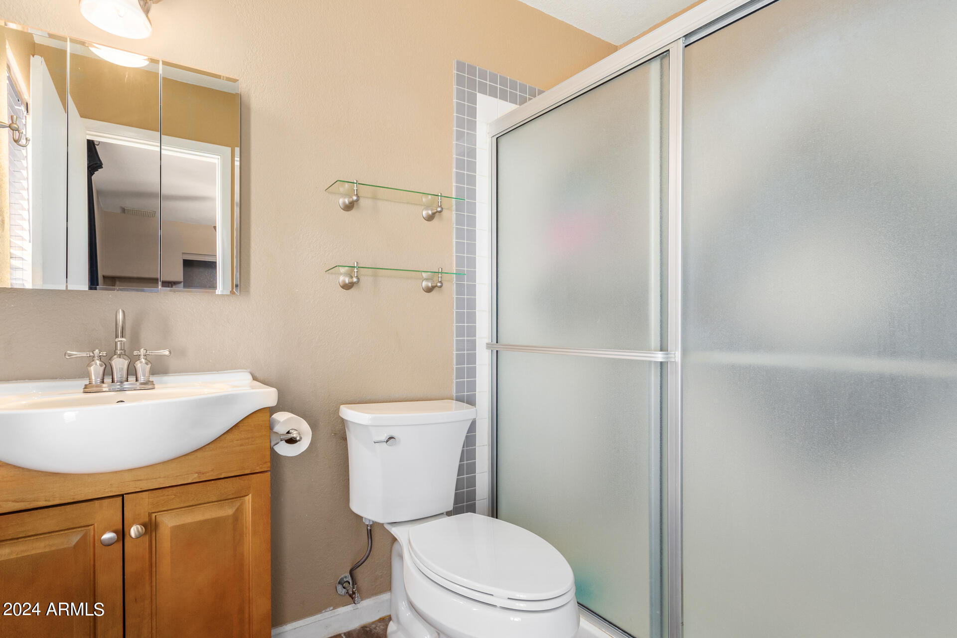 1311 W TONOPAH Drive