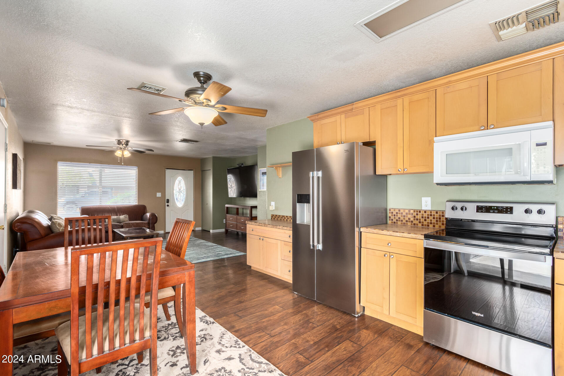 1311 W TONOPAH Drive