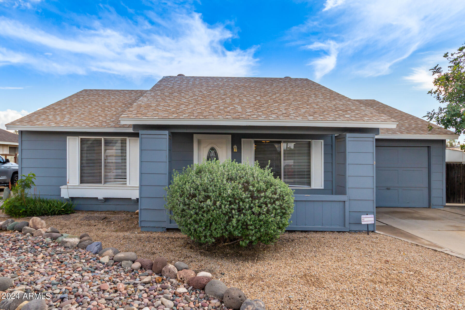 1311 W TONOPAH Drive