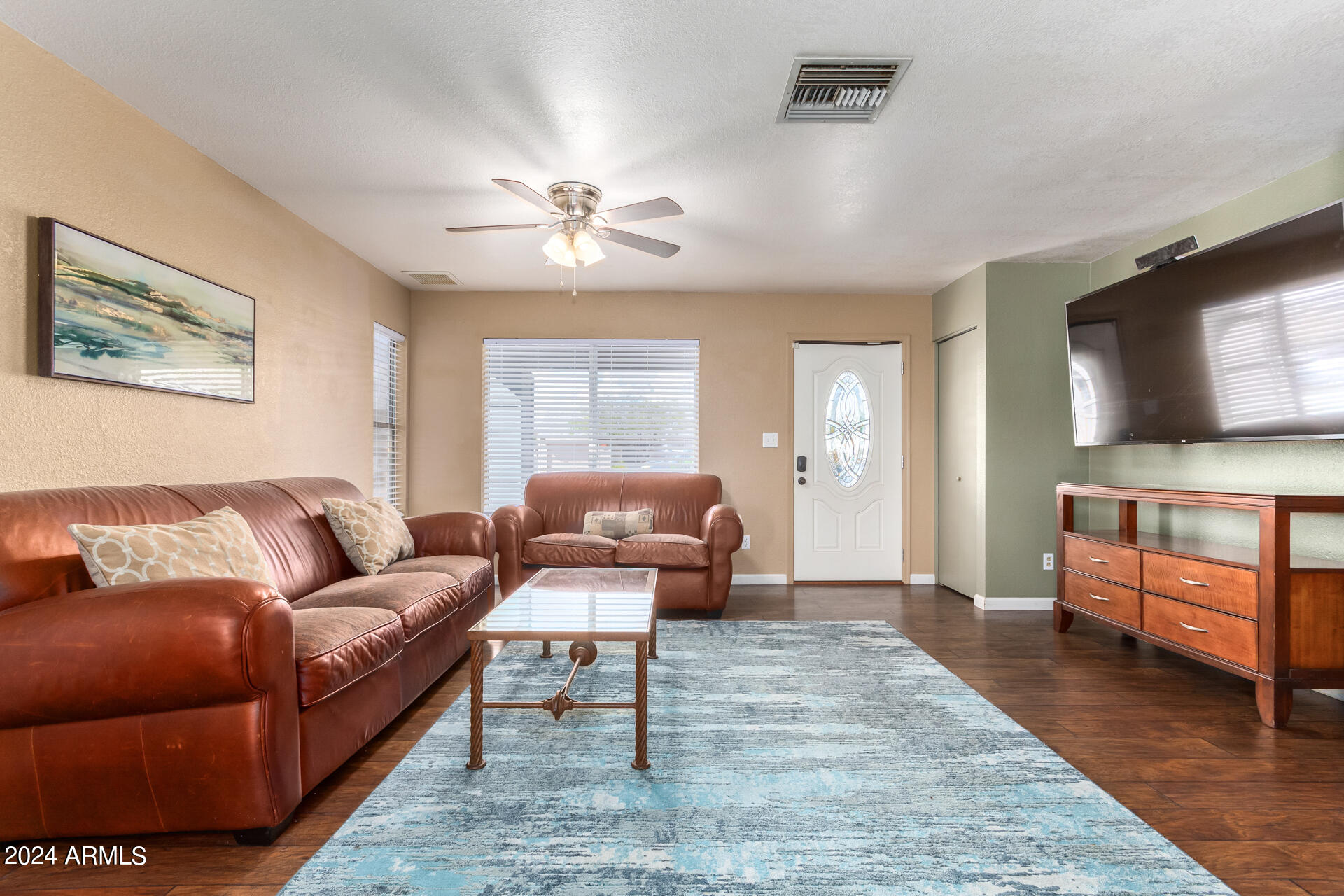 1311 W TONOPAH Drive