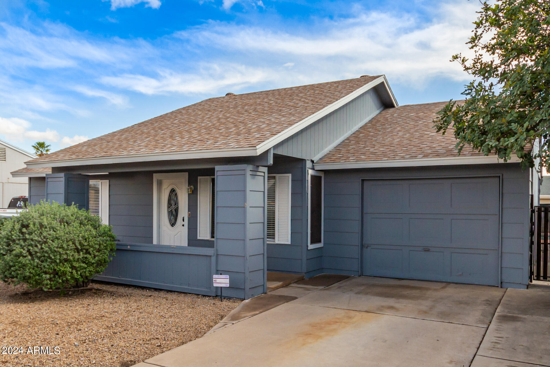 1311 W TONOPAH Drive