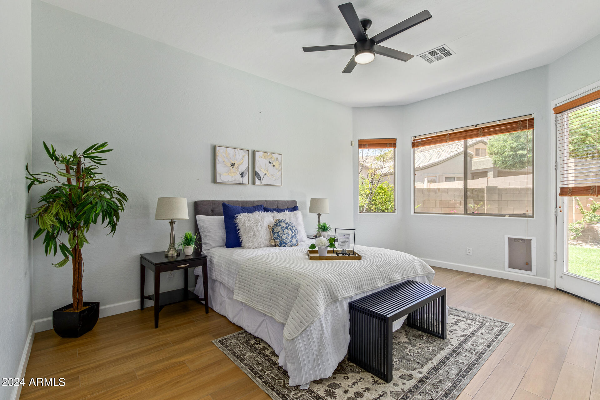 3010 W GLENHAVEN Drive