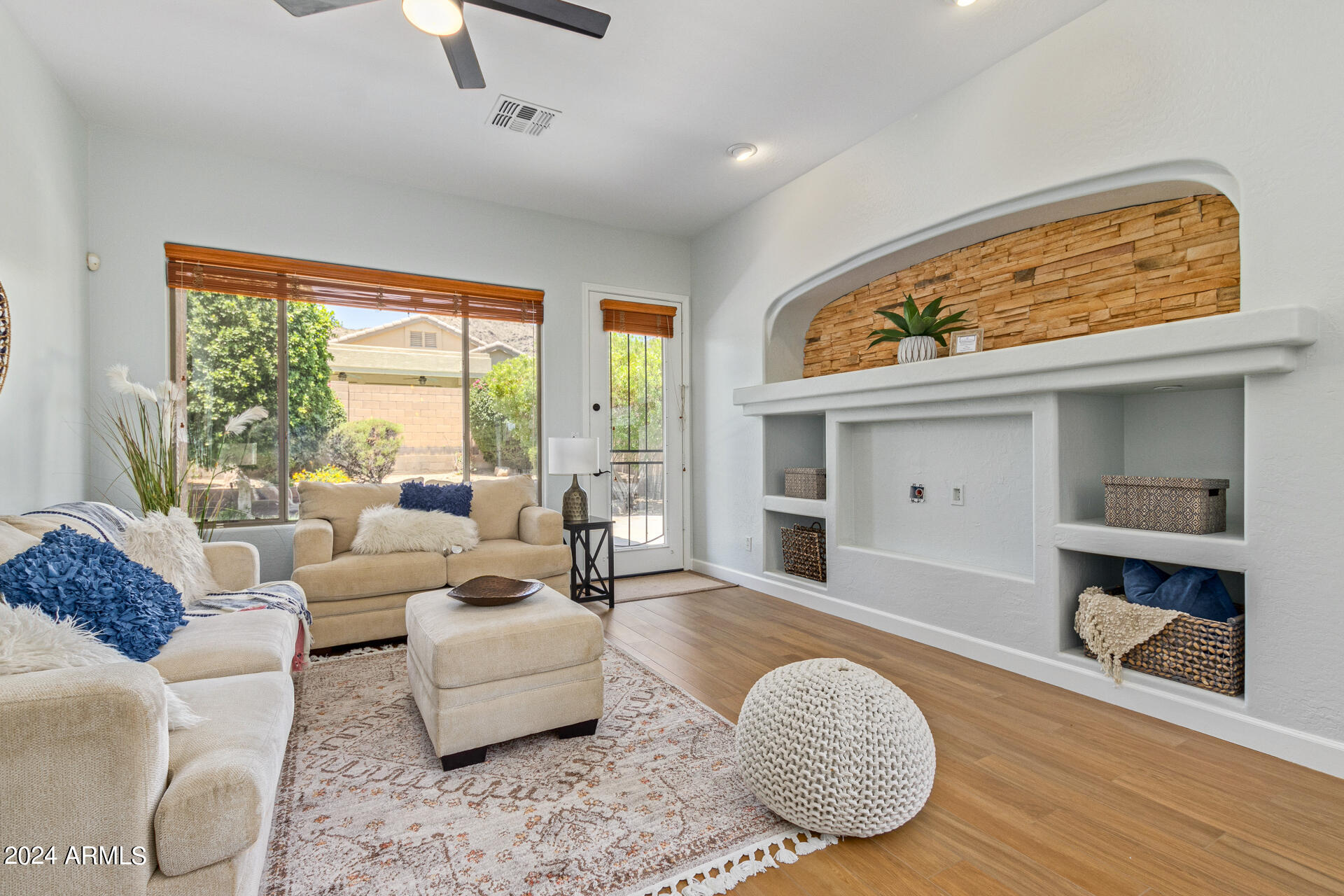 3010 W GLENHAVEN Drive