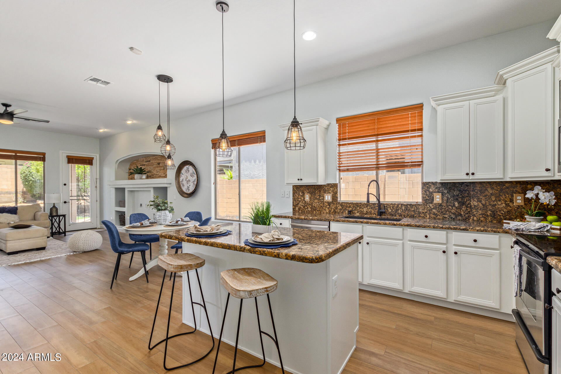 3010 W GLENHAVEN Drive