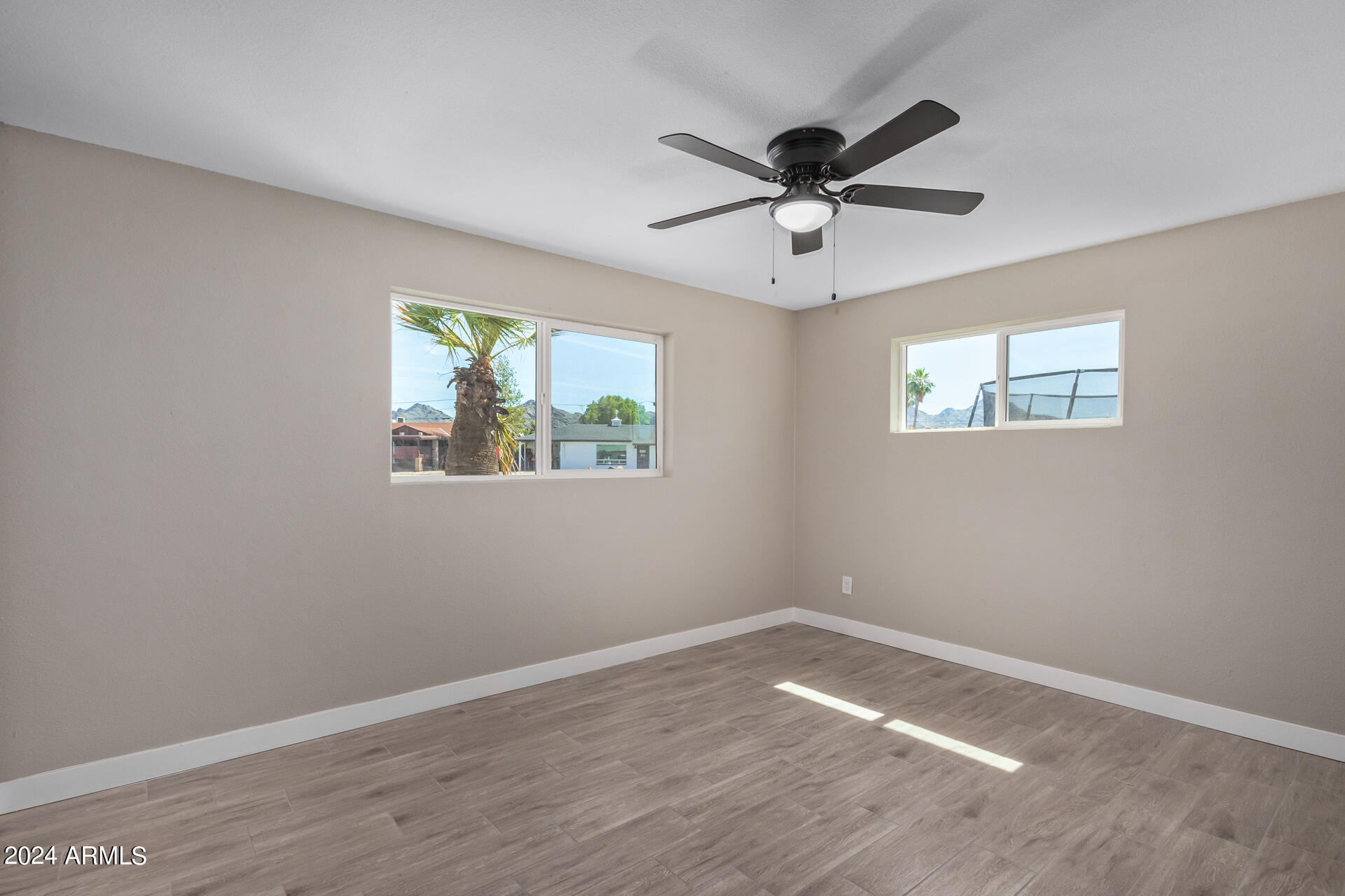 523 E BUTLER Drive