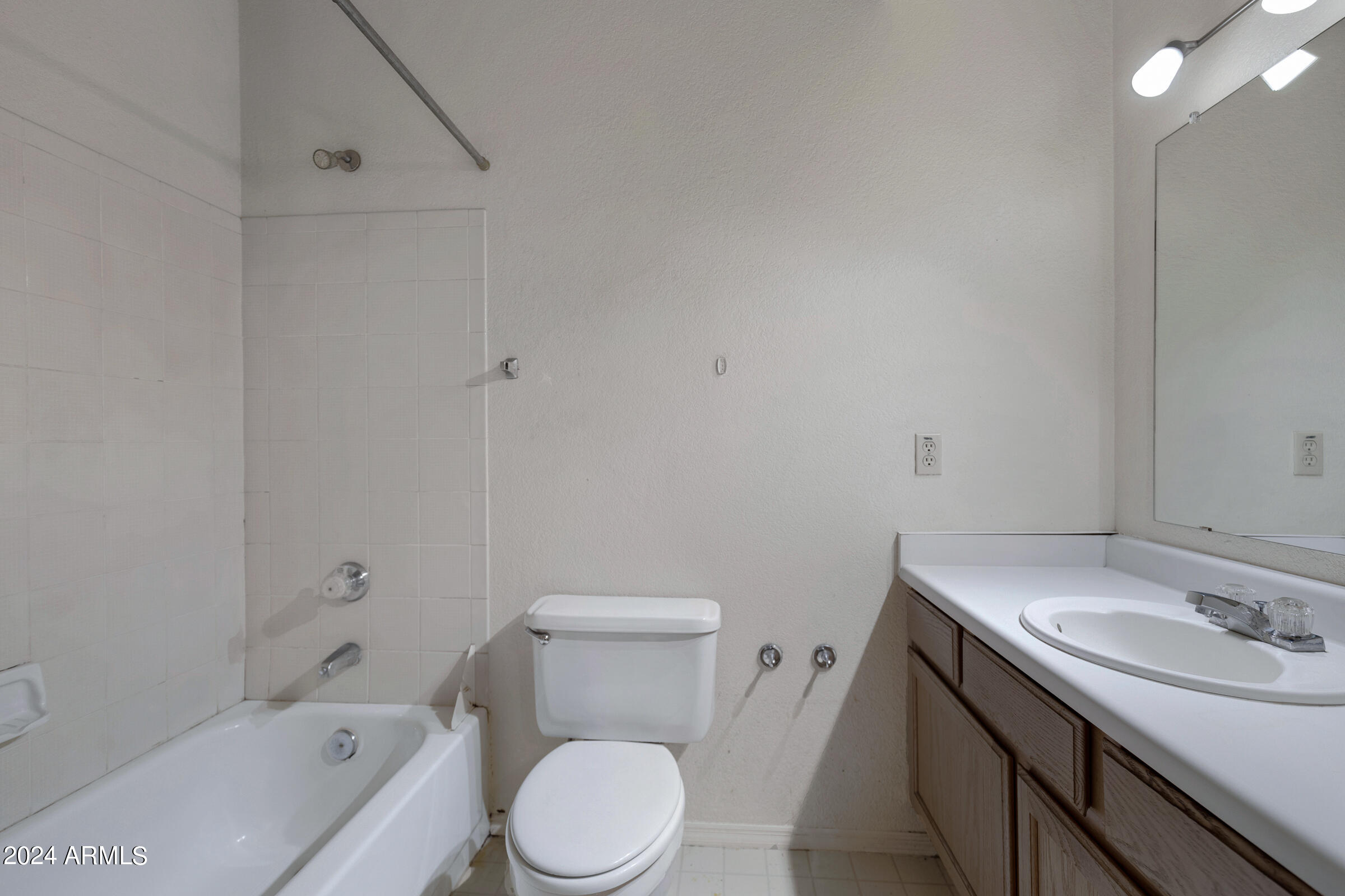 100 E FILLMORE Street # 209