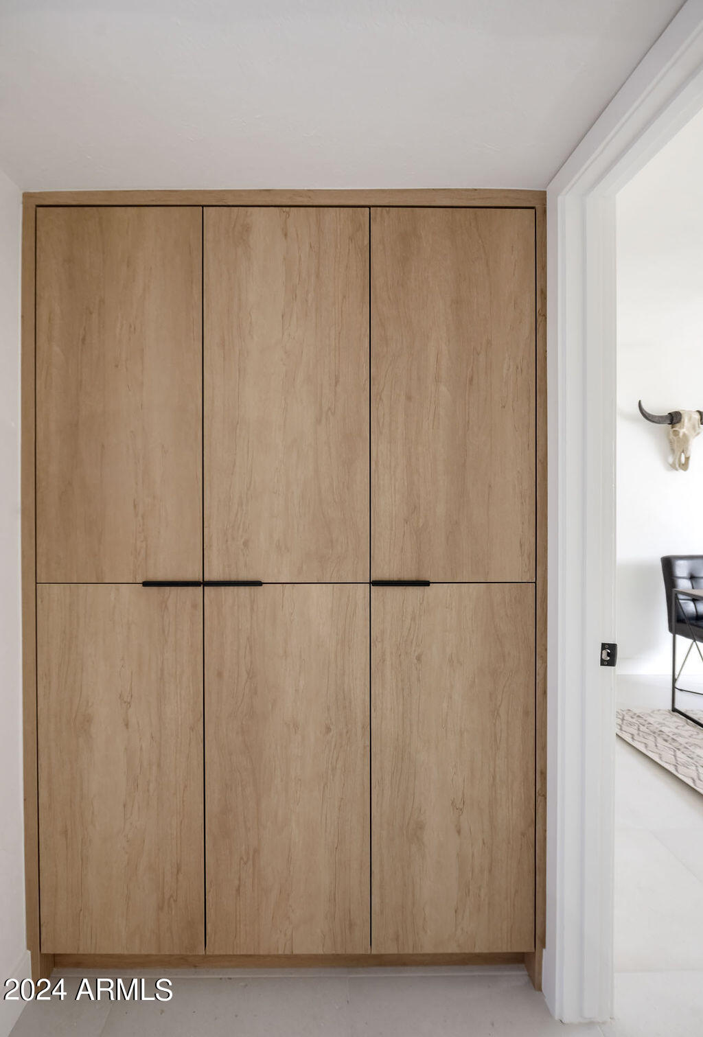 7834 E MORELAND Street