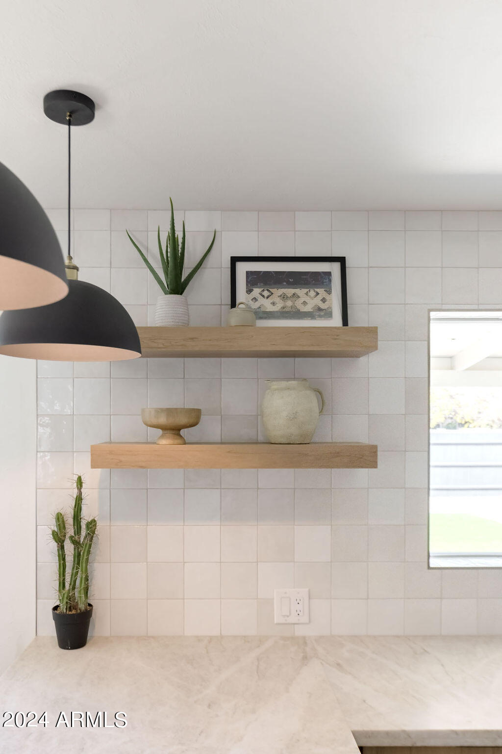 7834 E MORELAND Street