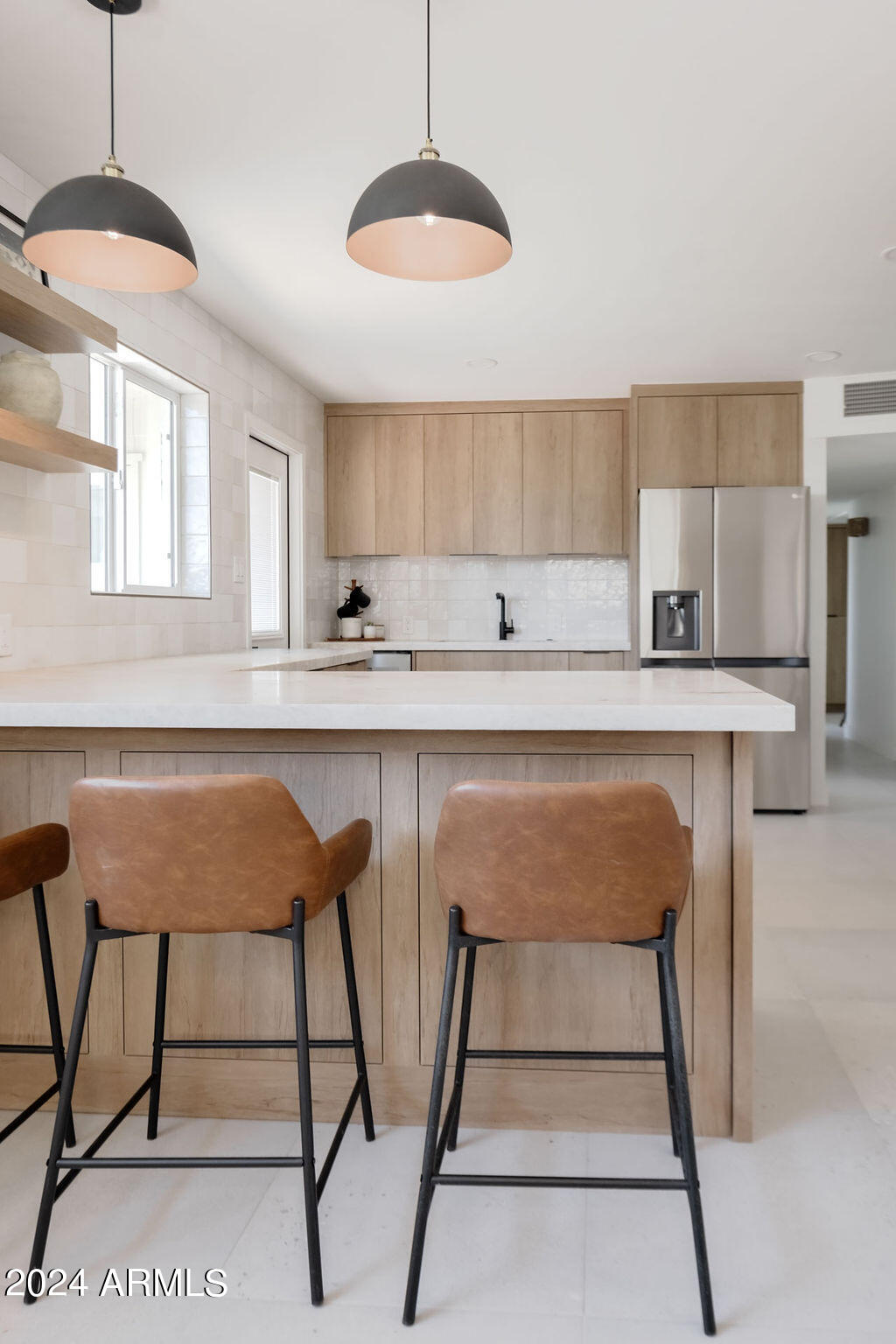 7834 E MORELAND Street