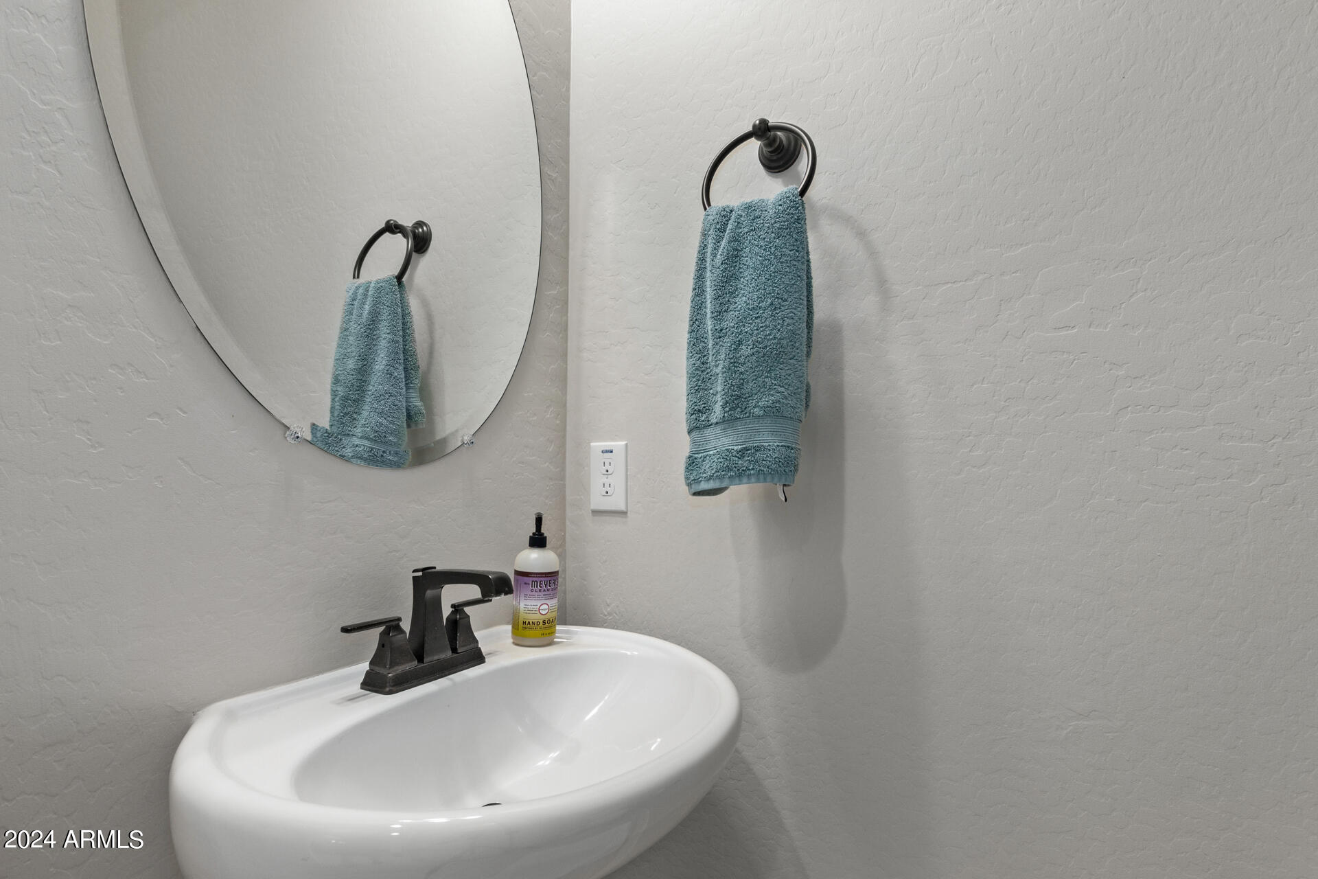 20945 W COLLEGE Drive