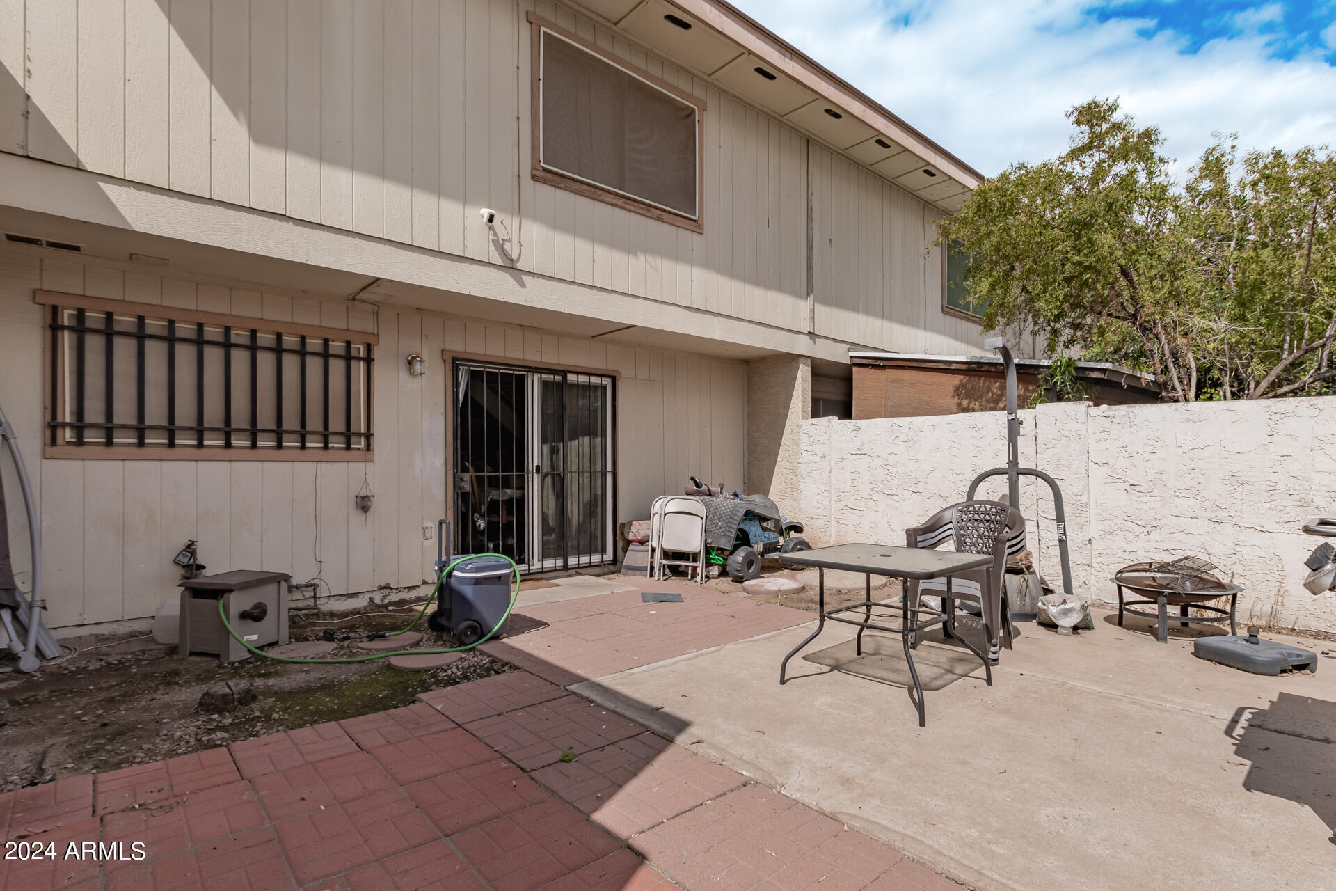 8122 N 32ND Avenue