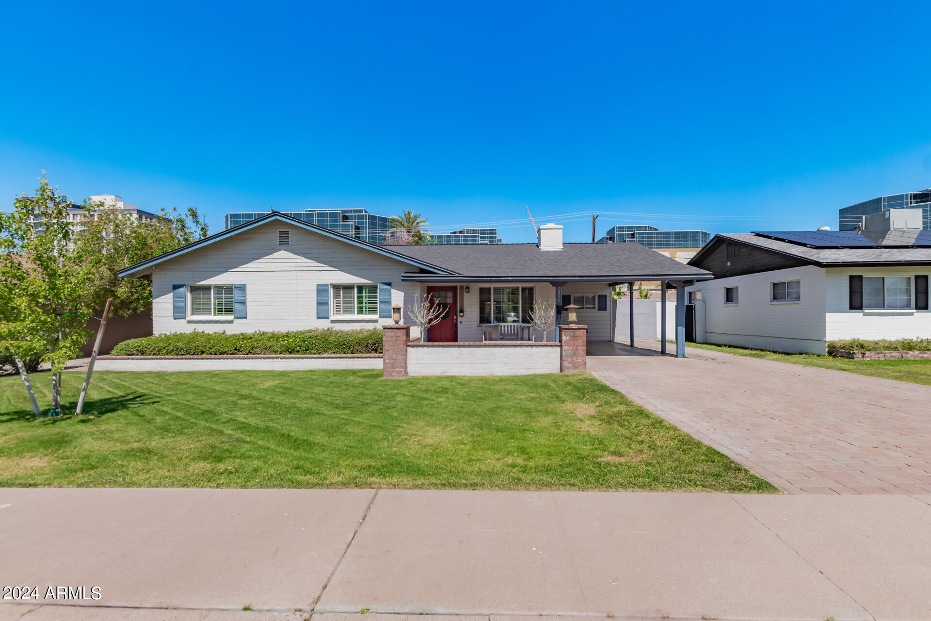 2452 E ELM Street