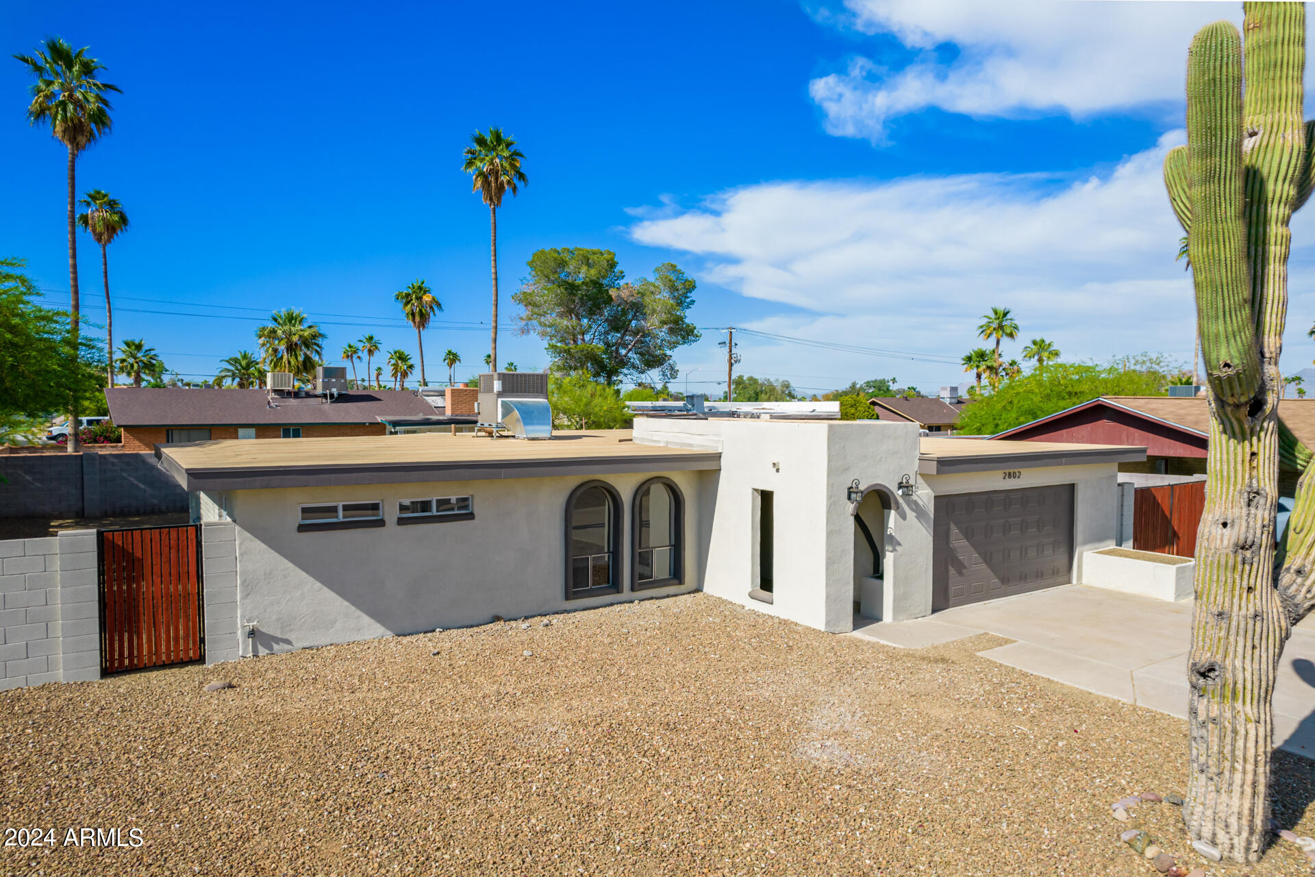 2802 E DAHLIA Drive