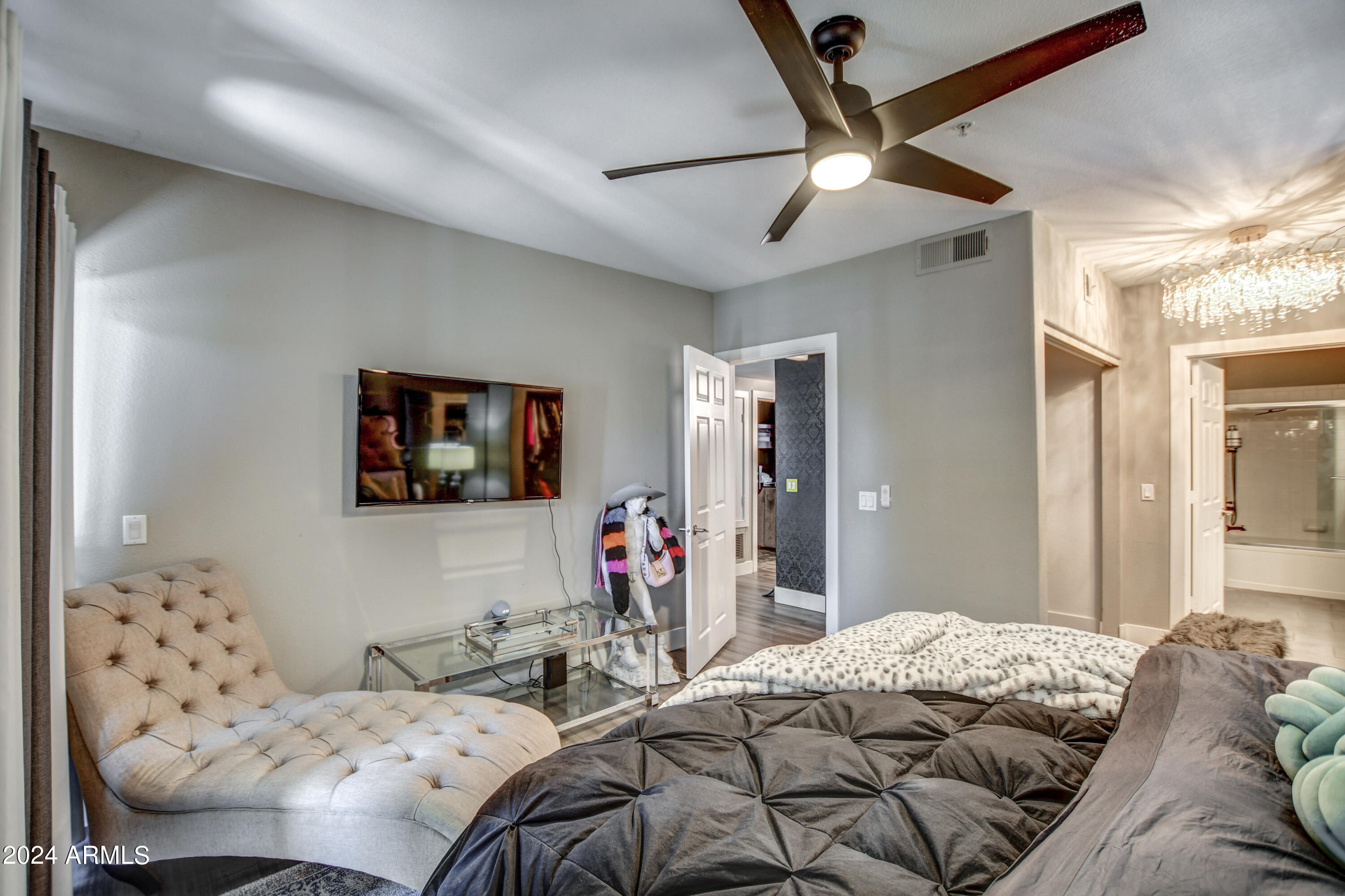 15095 N THOMPSON PEAK Parkway # 1086