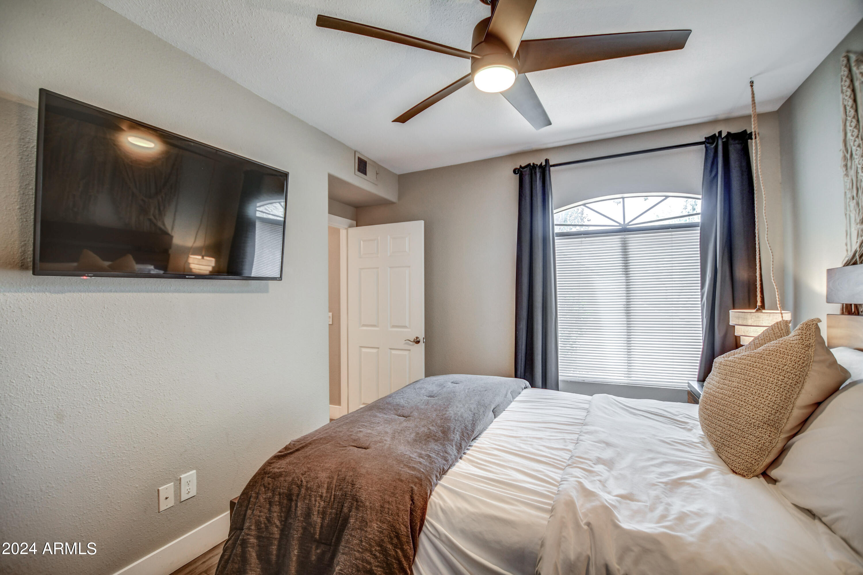 15095 N THOMPSON PEAK Parkway # 1086