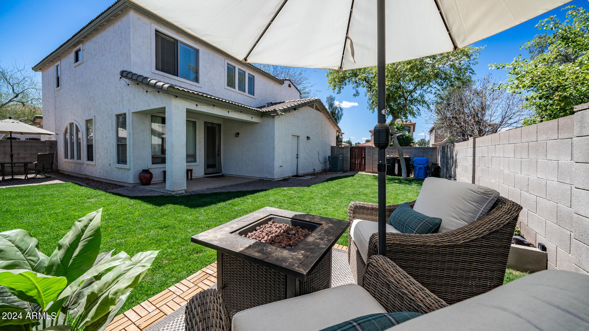 3634 E Sundance Avenue