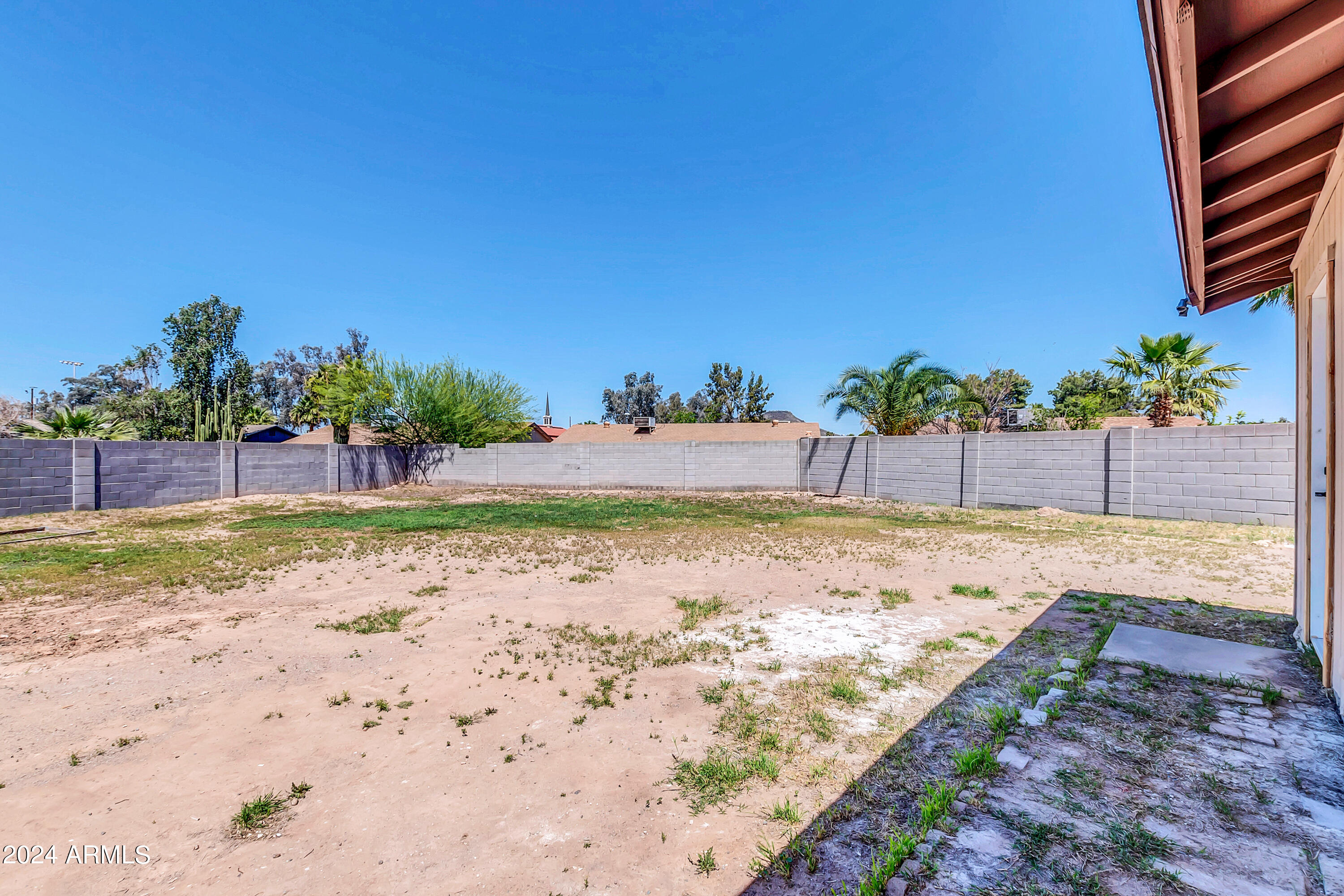 4832 W BLUEFIELD Avenue