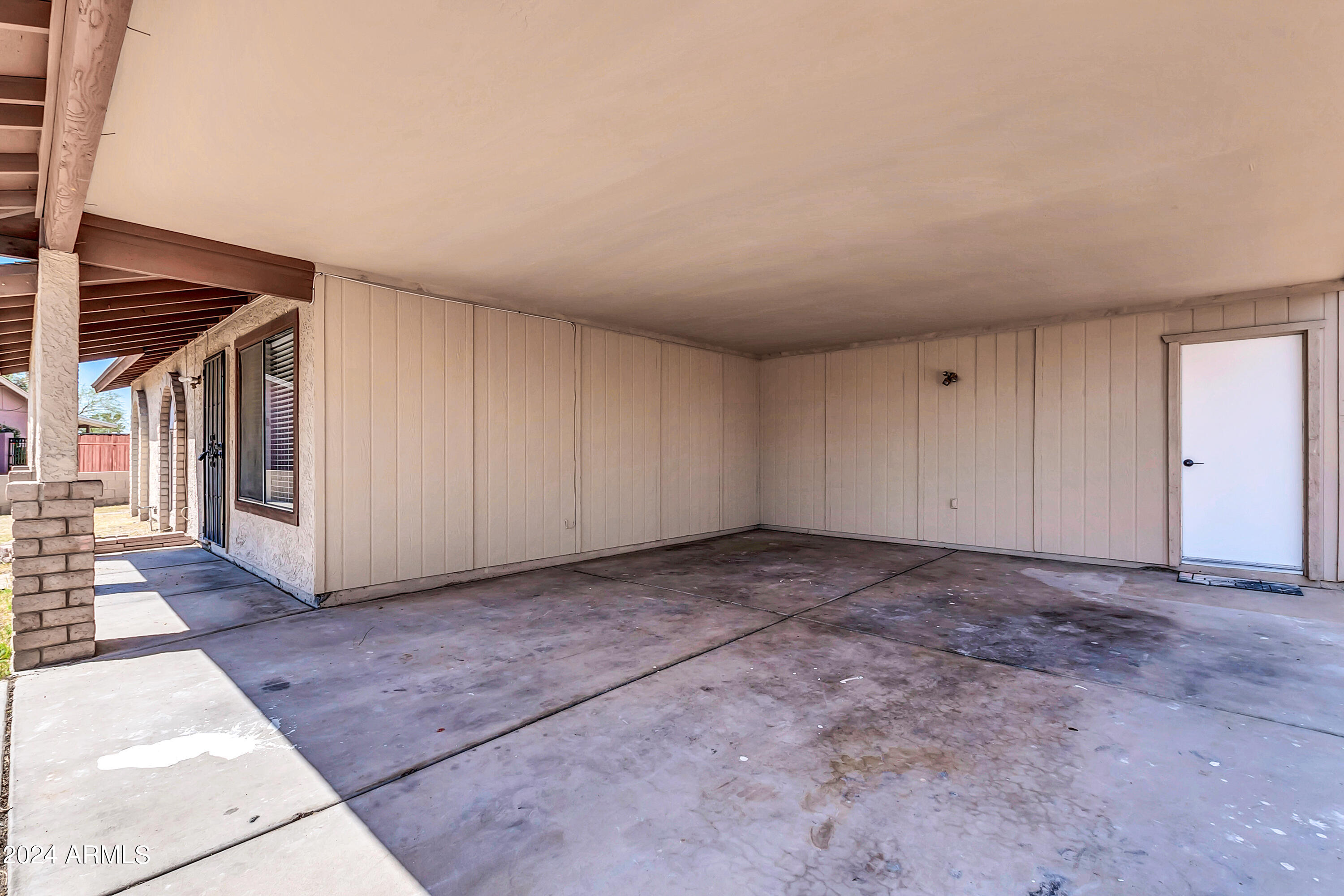 4832 W BLUEFIELD Avenue