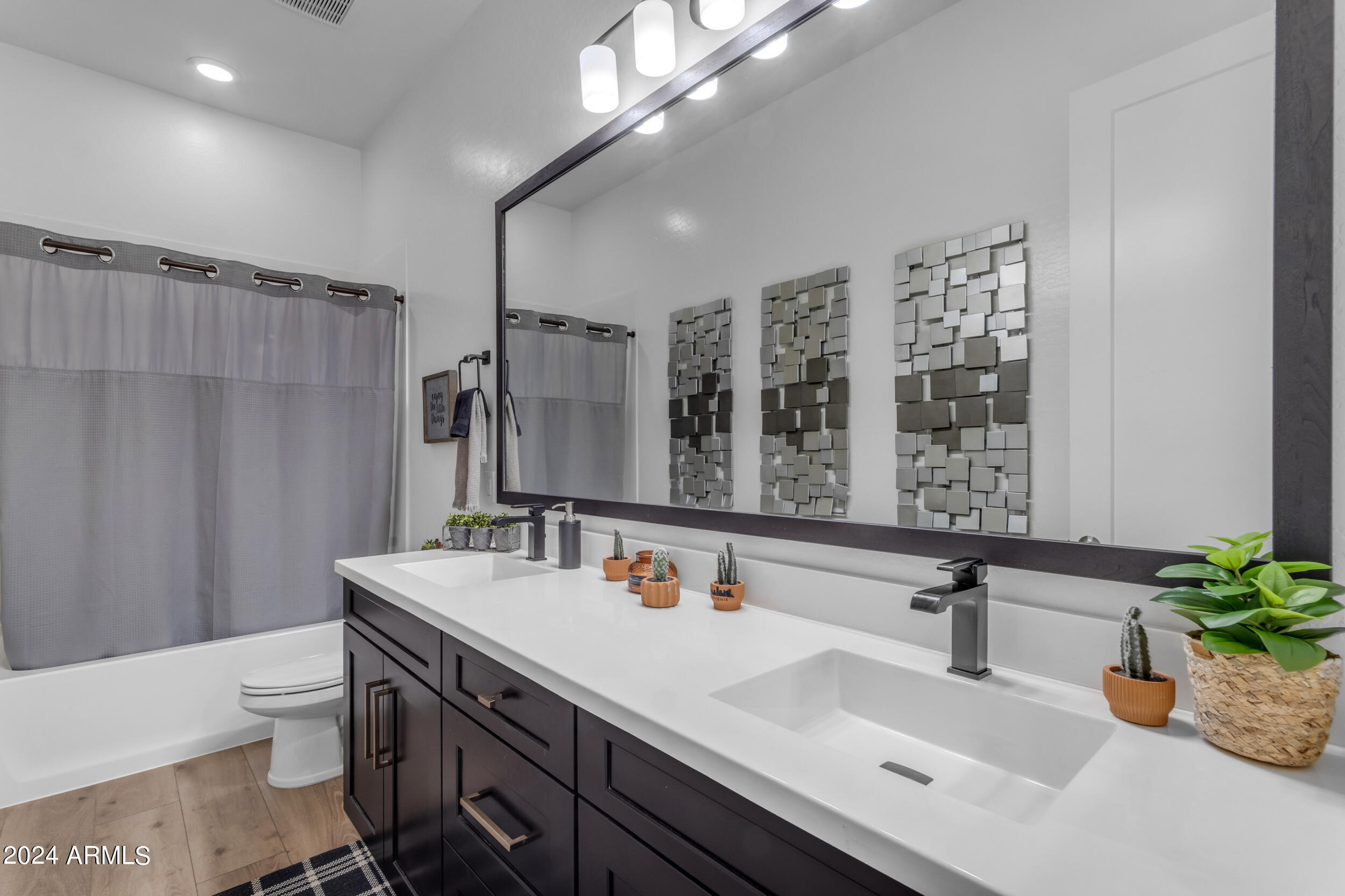 1319 E PIEDMONT Road