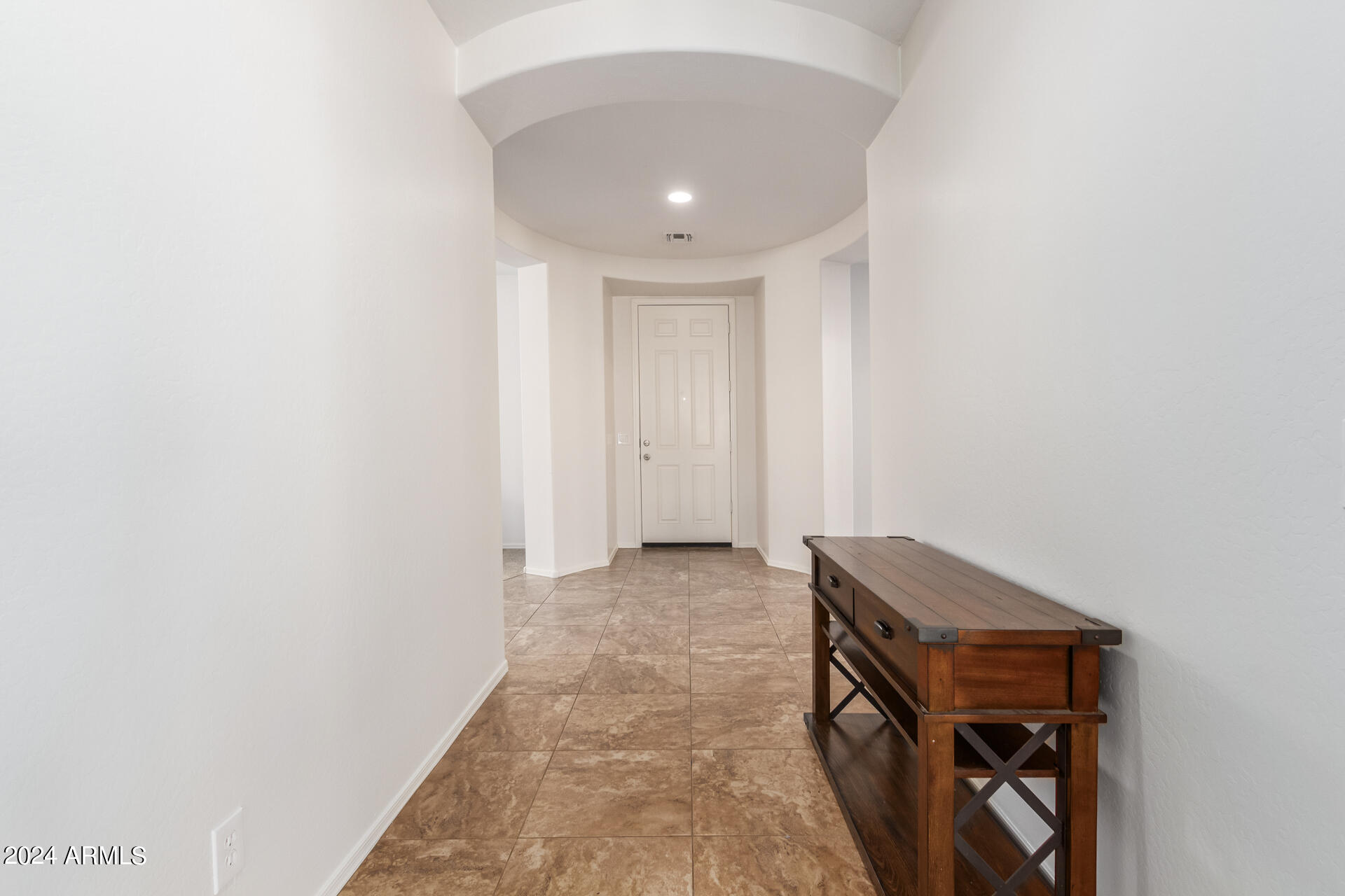 15838 W DESERT HILLS Drive