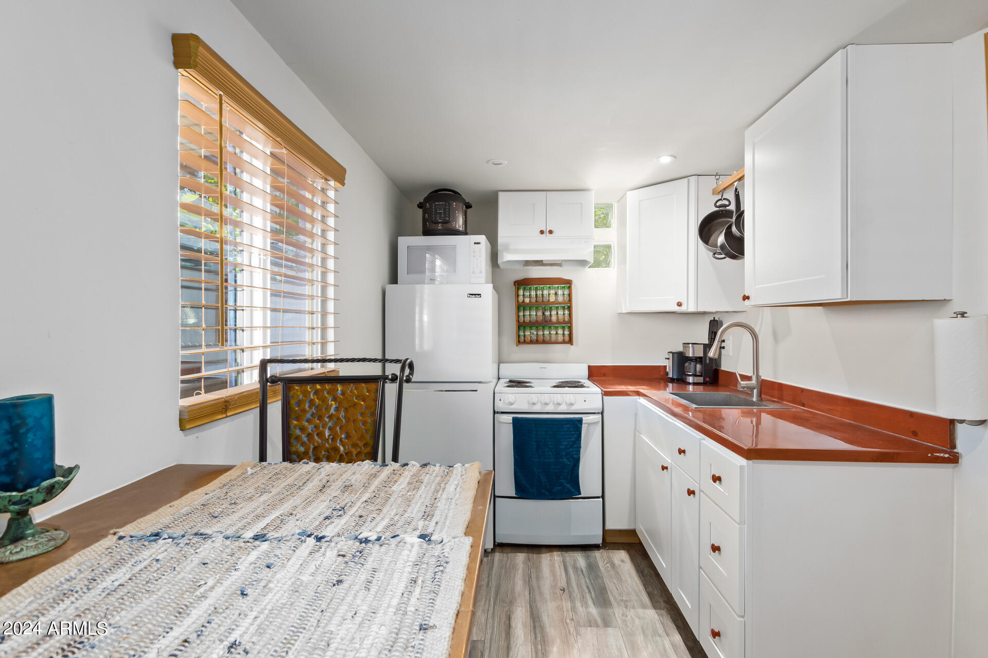 1301 E HIGHLAND Avenue