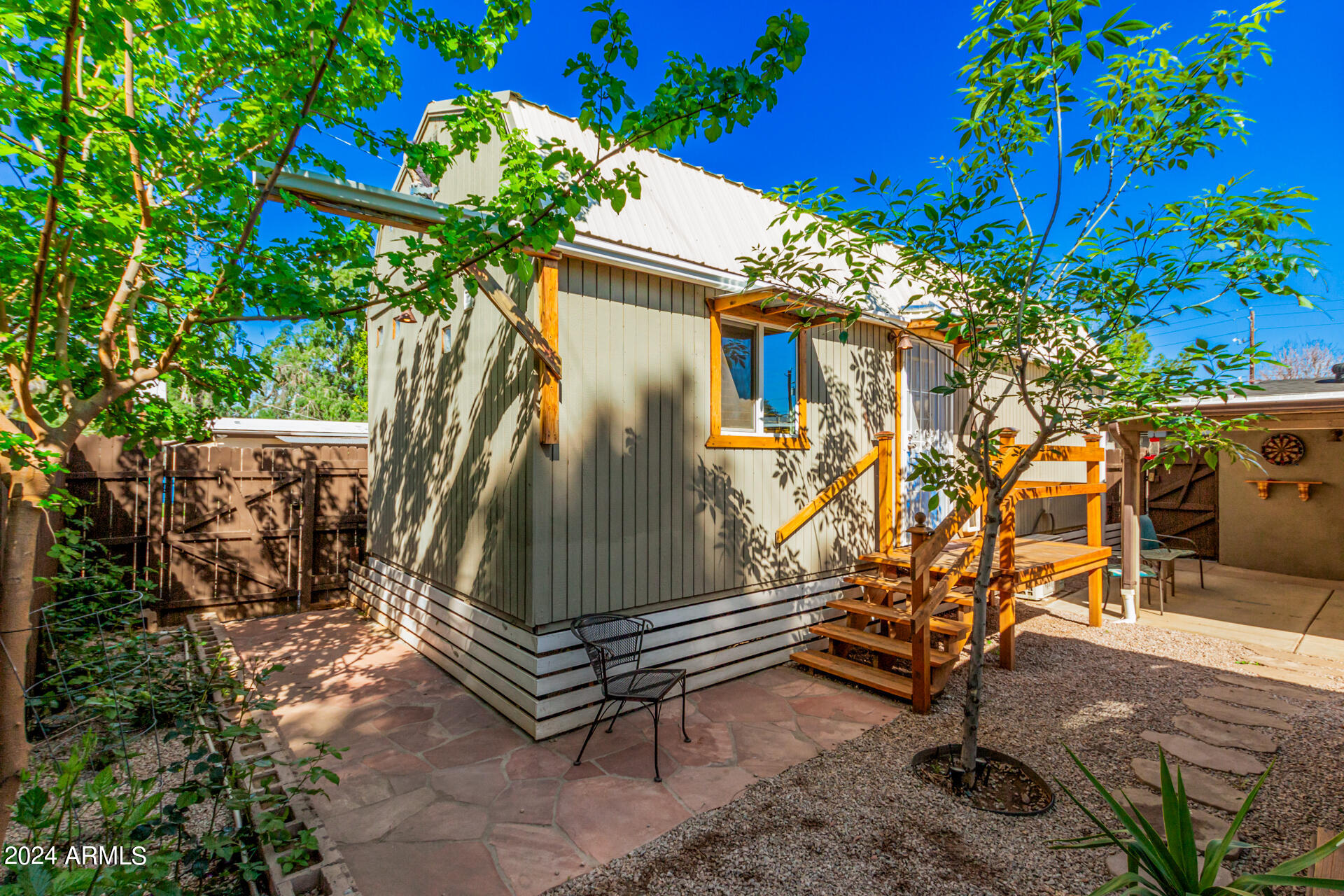1301 E HIGHLAND Avenue