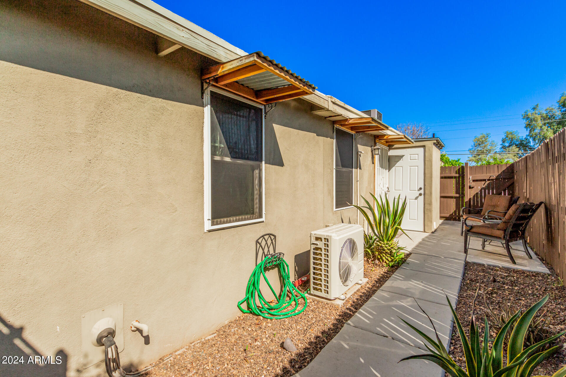 1301 E HIGHLAND Avenue