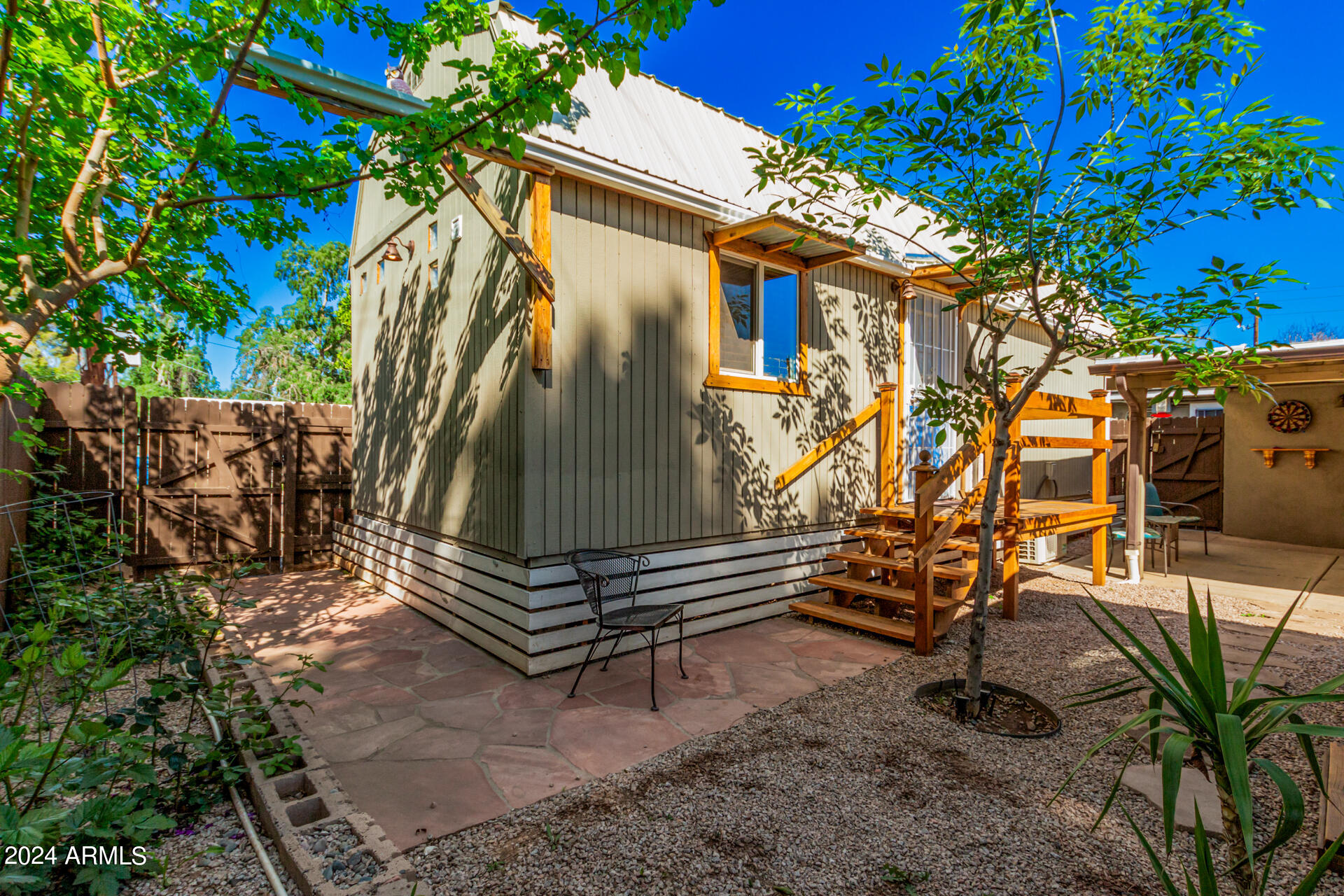 1301 E HIGHLAND Avenue