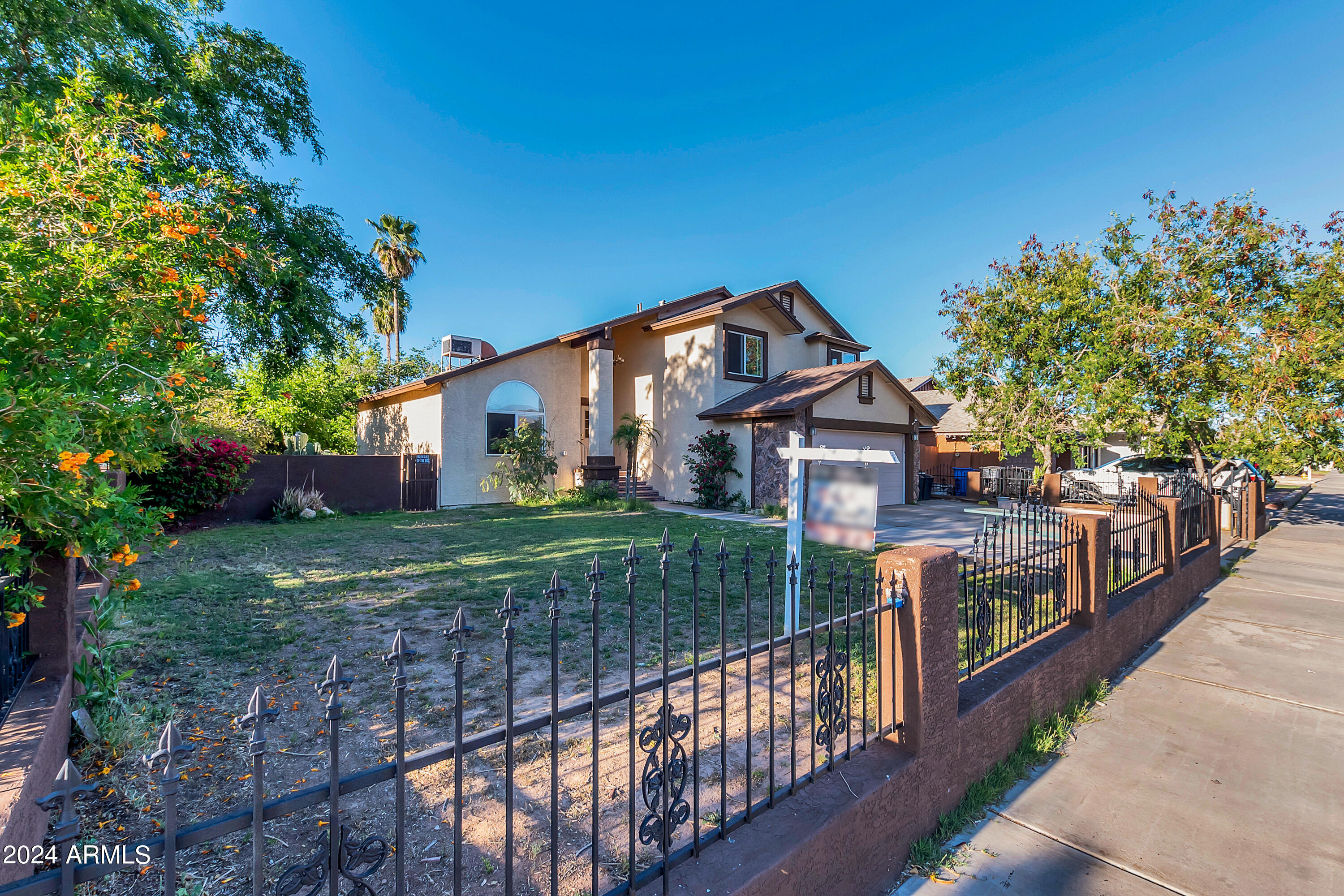 1614 E VINEYARD Road