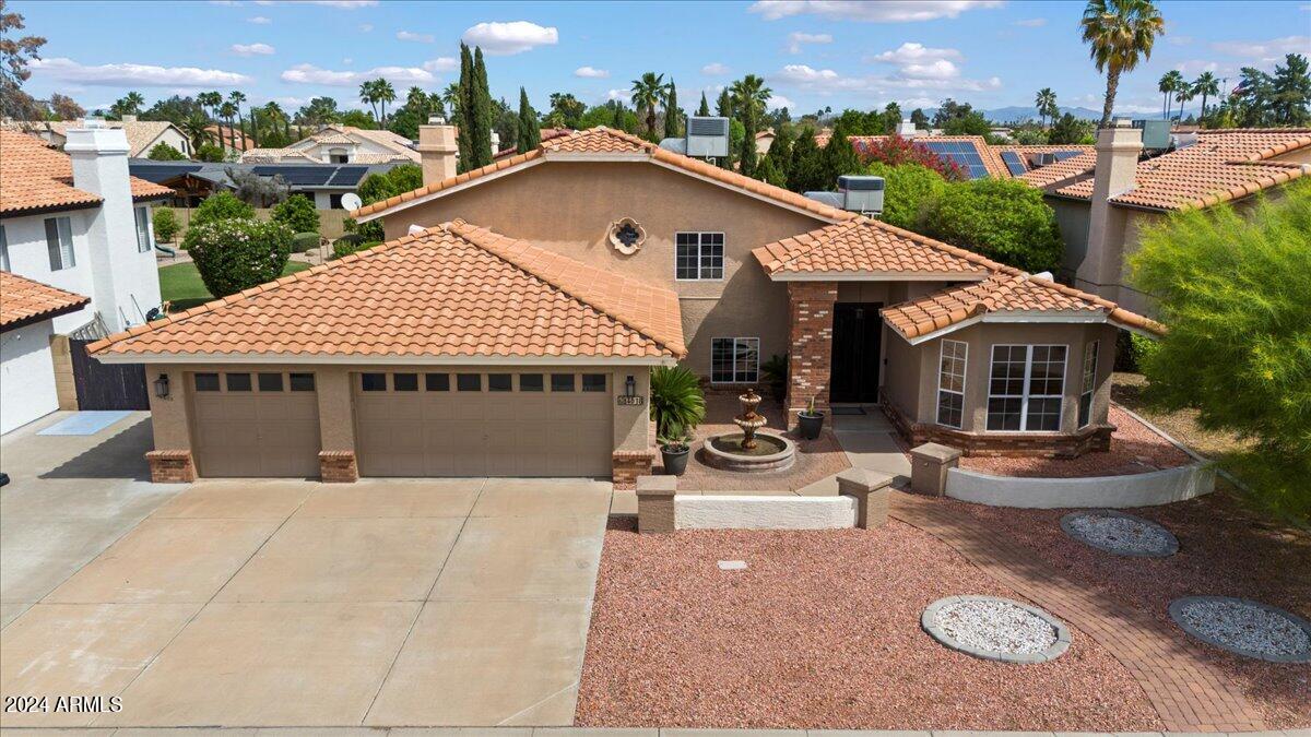 4618 E EVERETT Drive