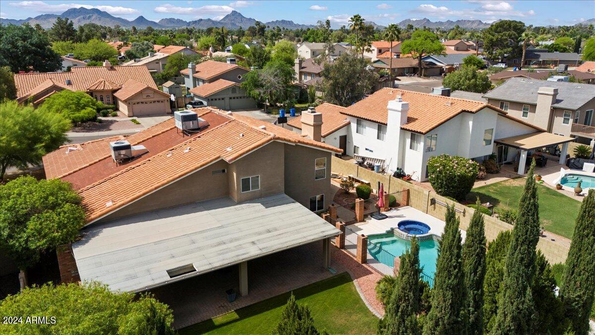 4618 E EVERETT Drive