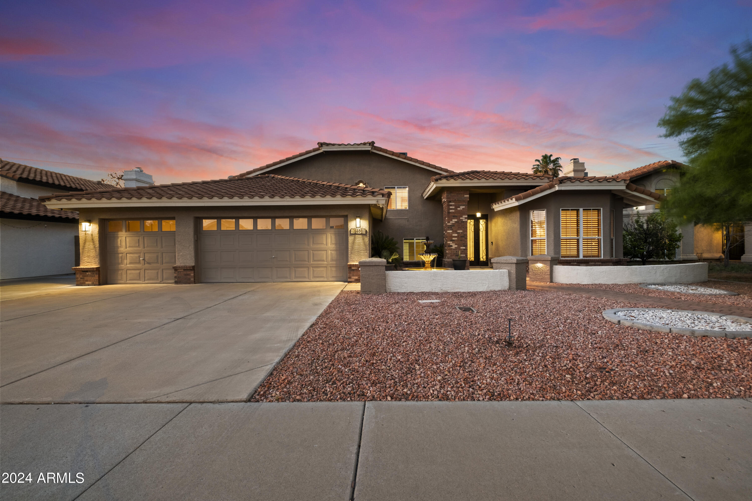 4618 E EVERETT Drive