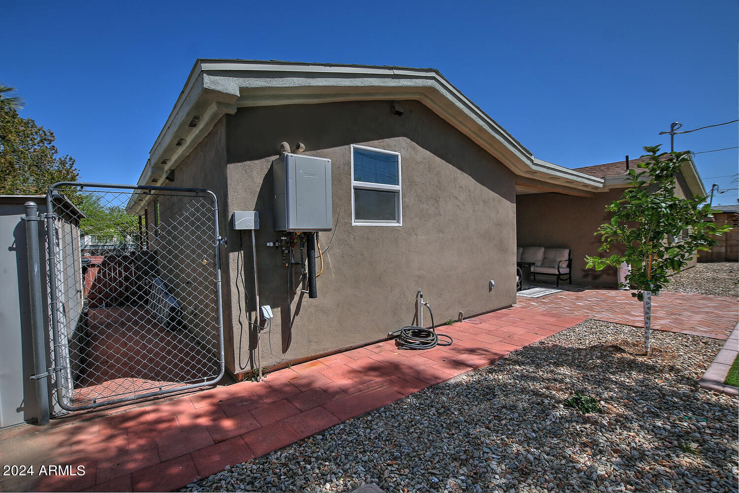 7037 E WILLETTA Street