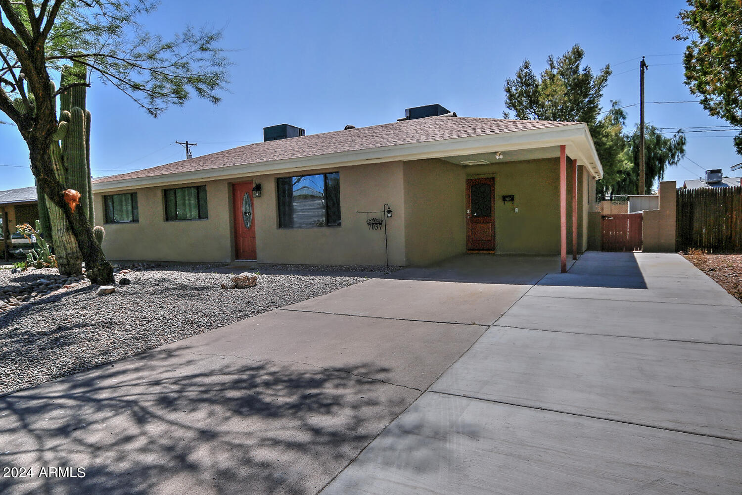 7037 E WILLETTA Street