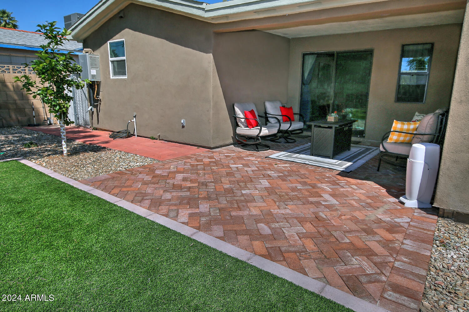 7037 E WILLETTA Street