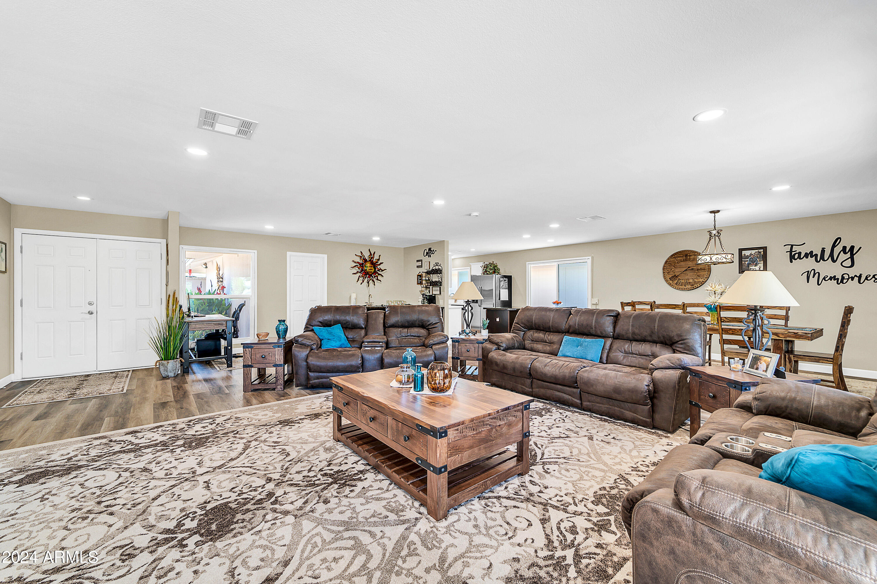 13202 W BEECHWOOD Drive