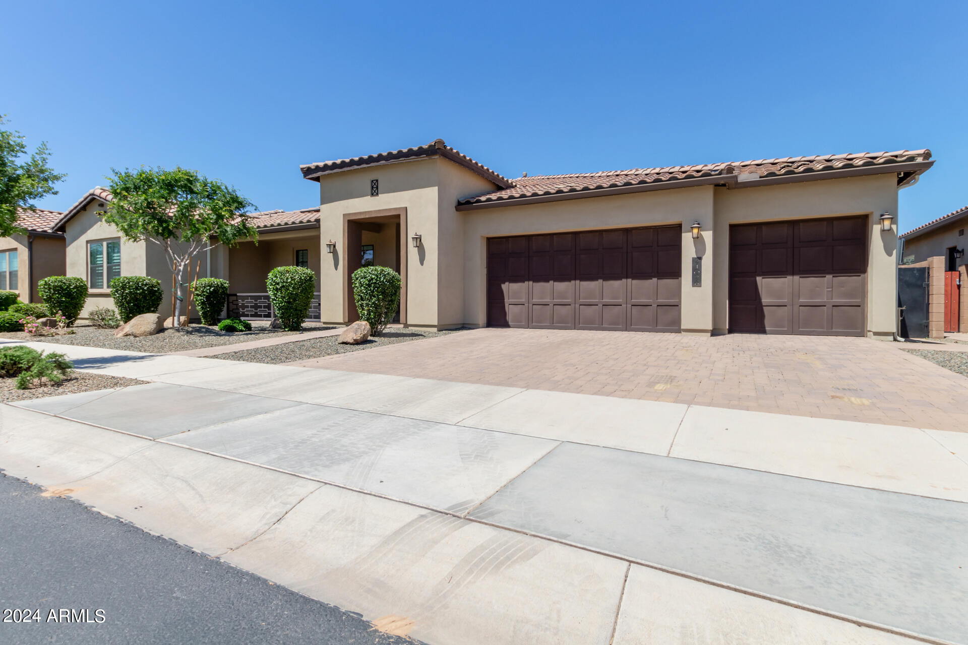 21026 E LARK Drive