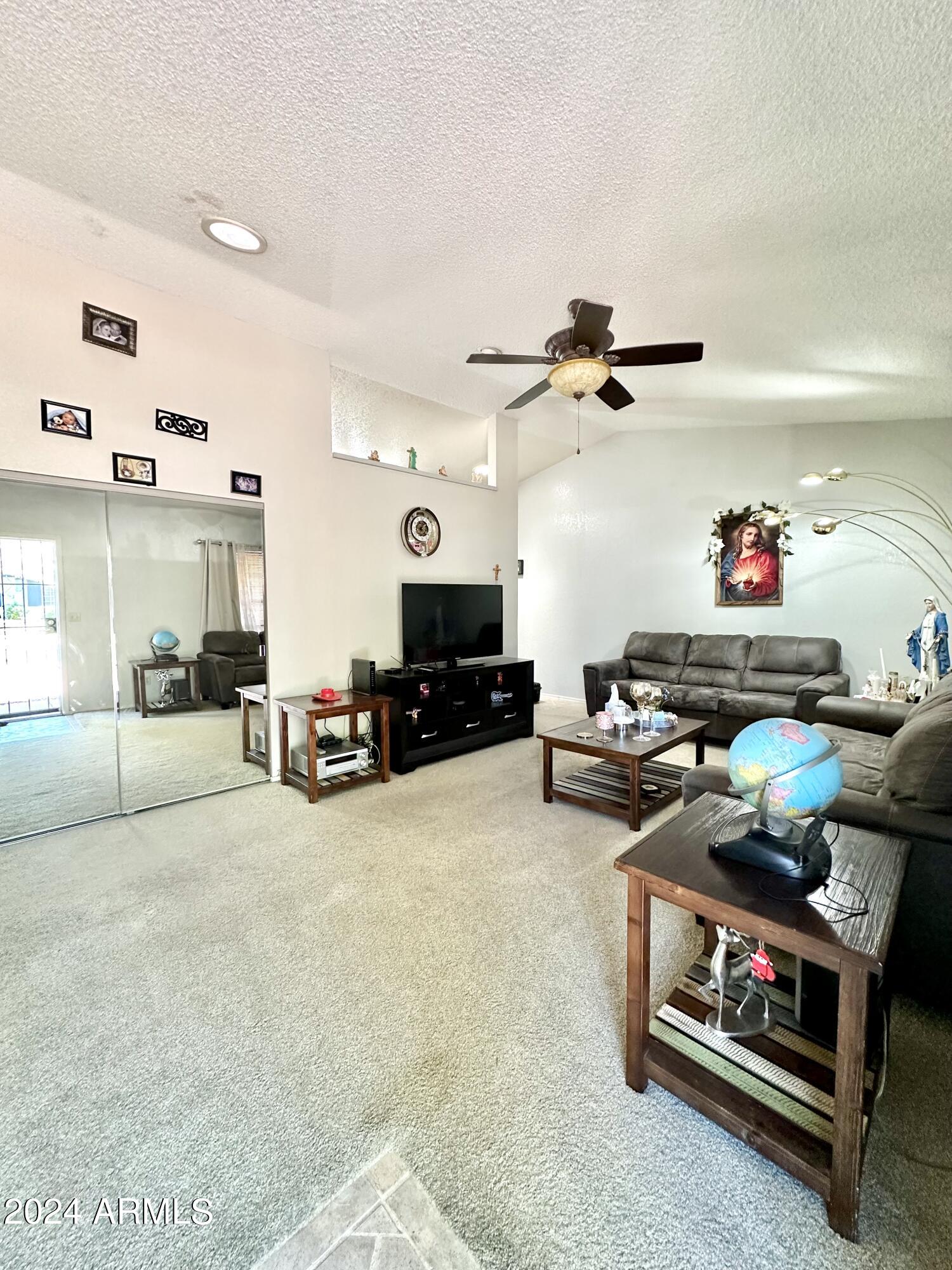 8937 W CINNABAR Avenue