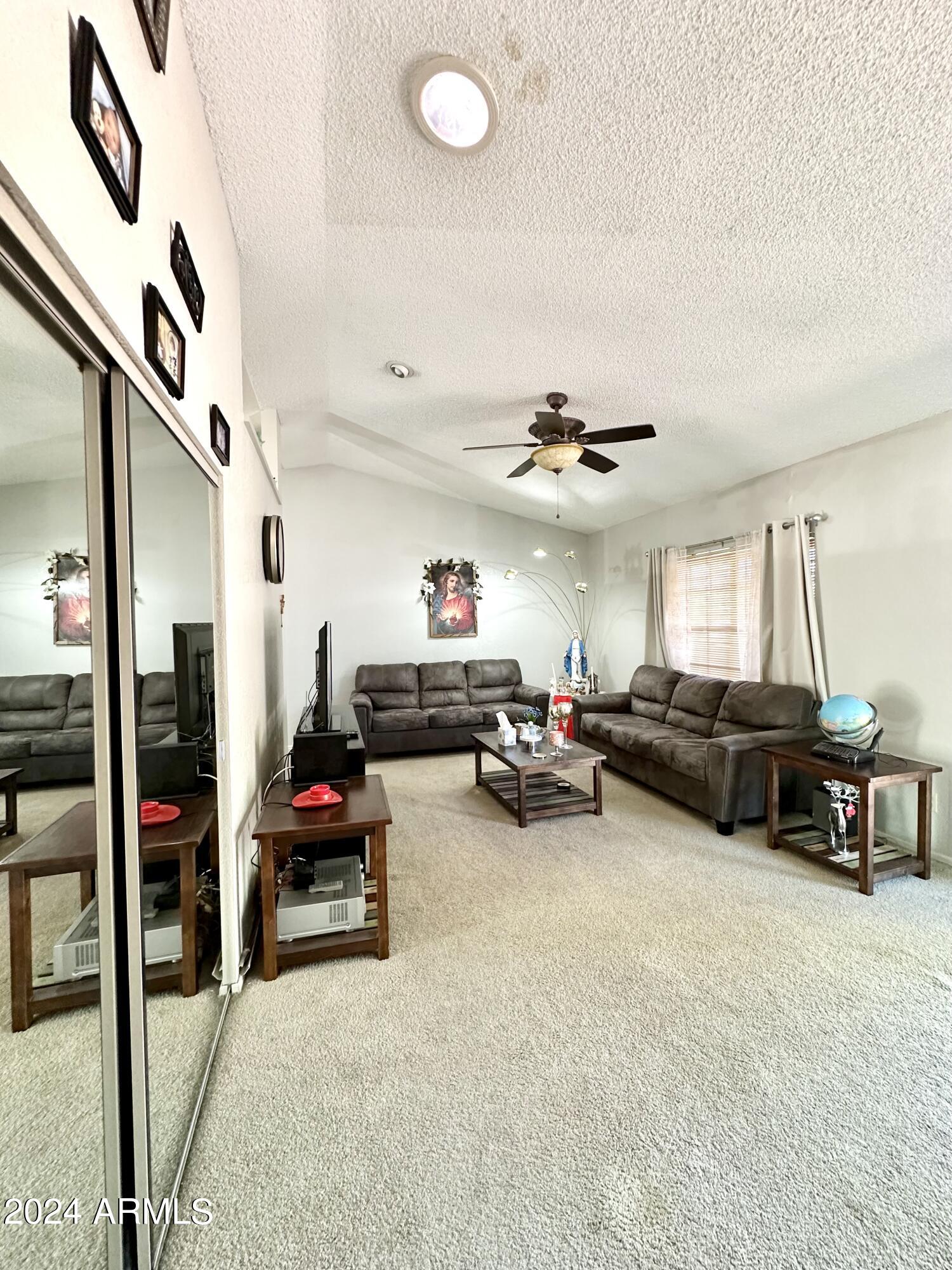 8937 W CINNABAR Avenue