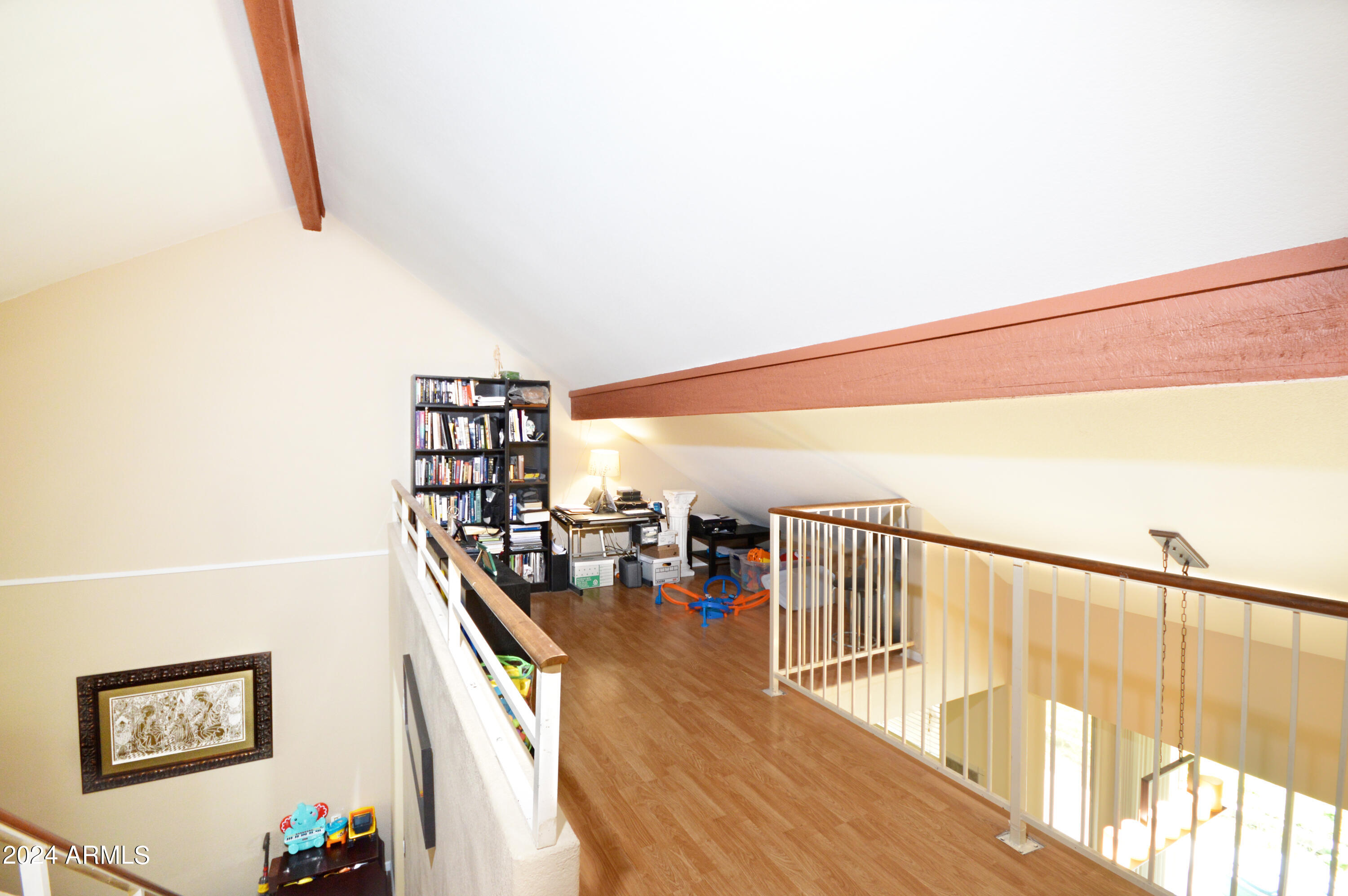 5611 W CHICAGO Street