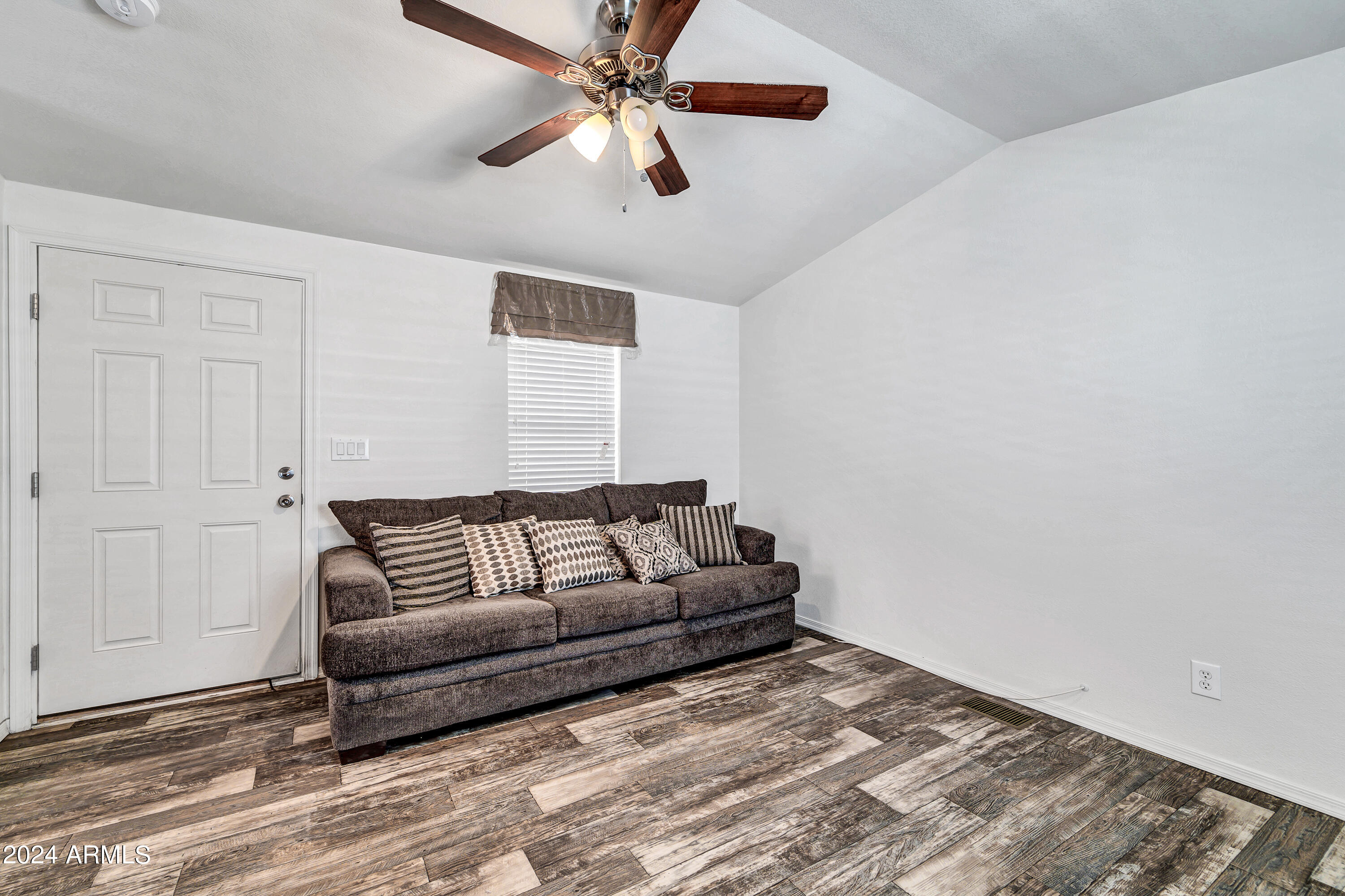 17506 W Van Buren Street # 381