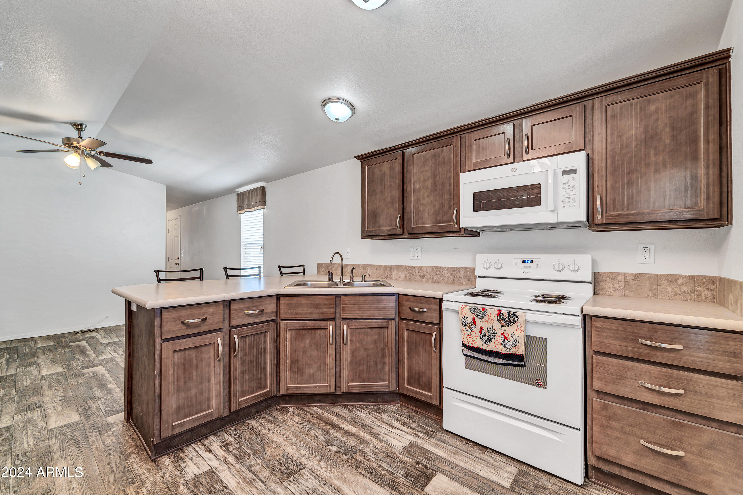 17506 W Van Buren Street # 381