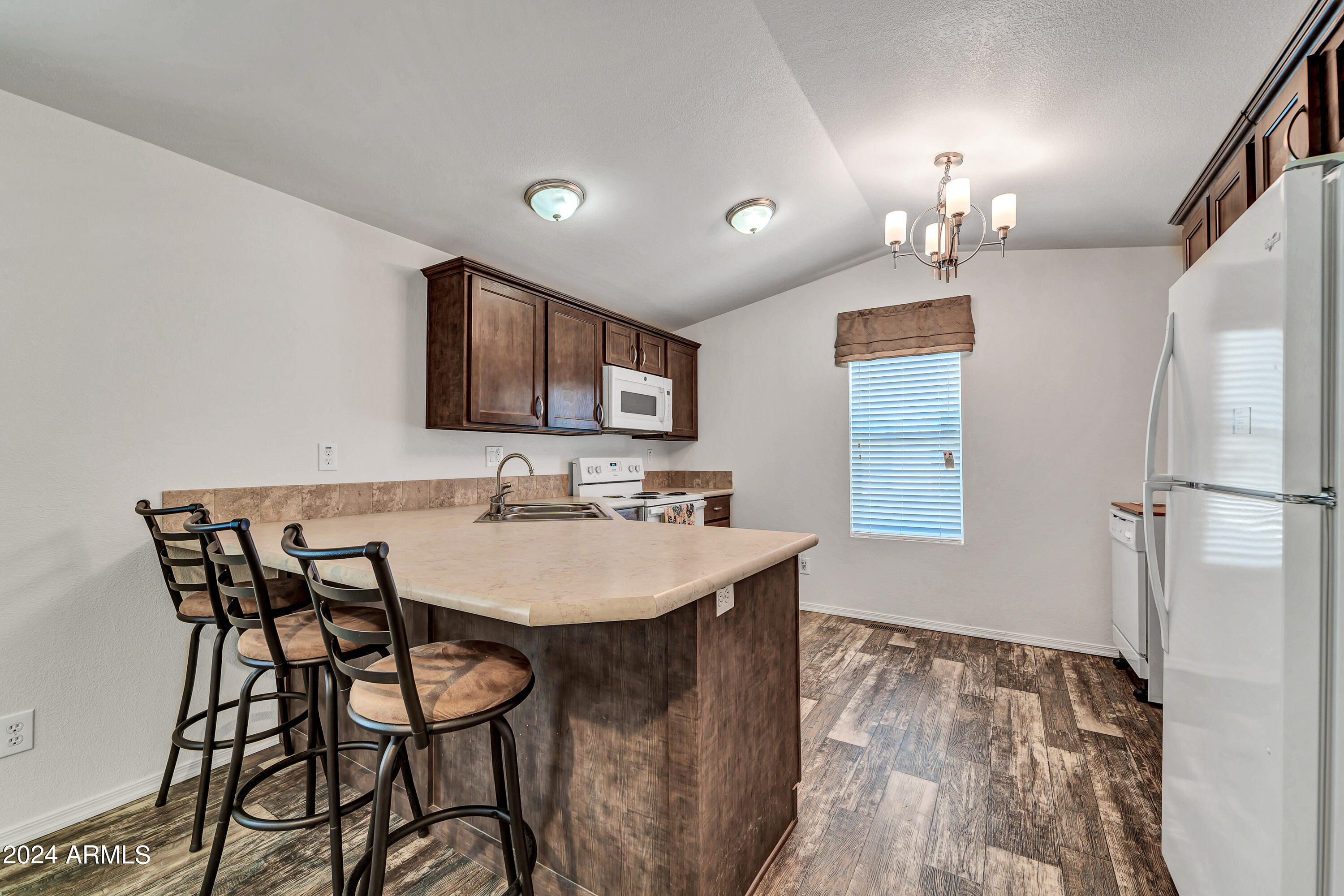 17506 W Van Buren Street # 381