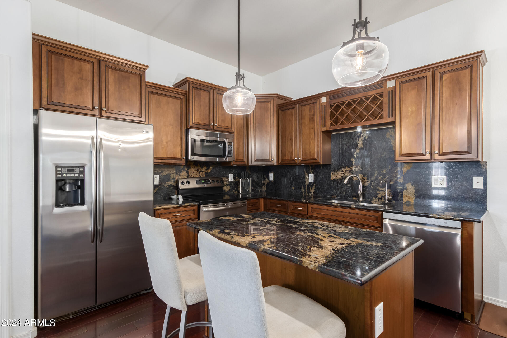 2725 E MINE CREEK Road # 1232